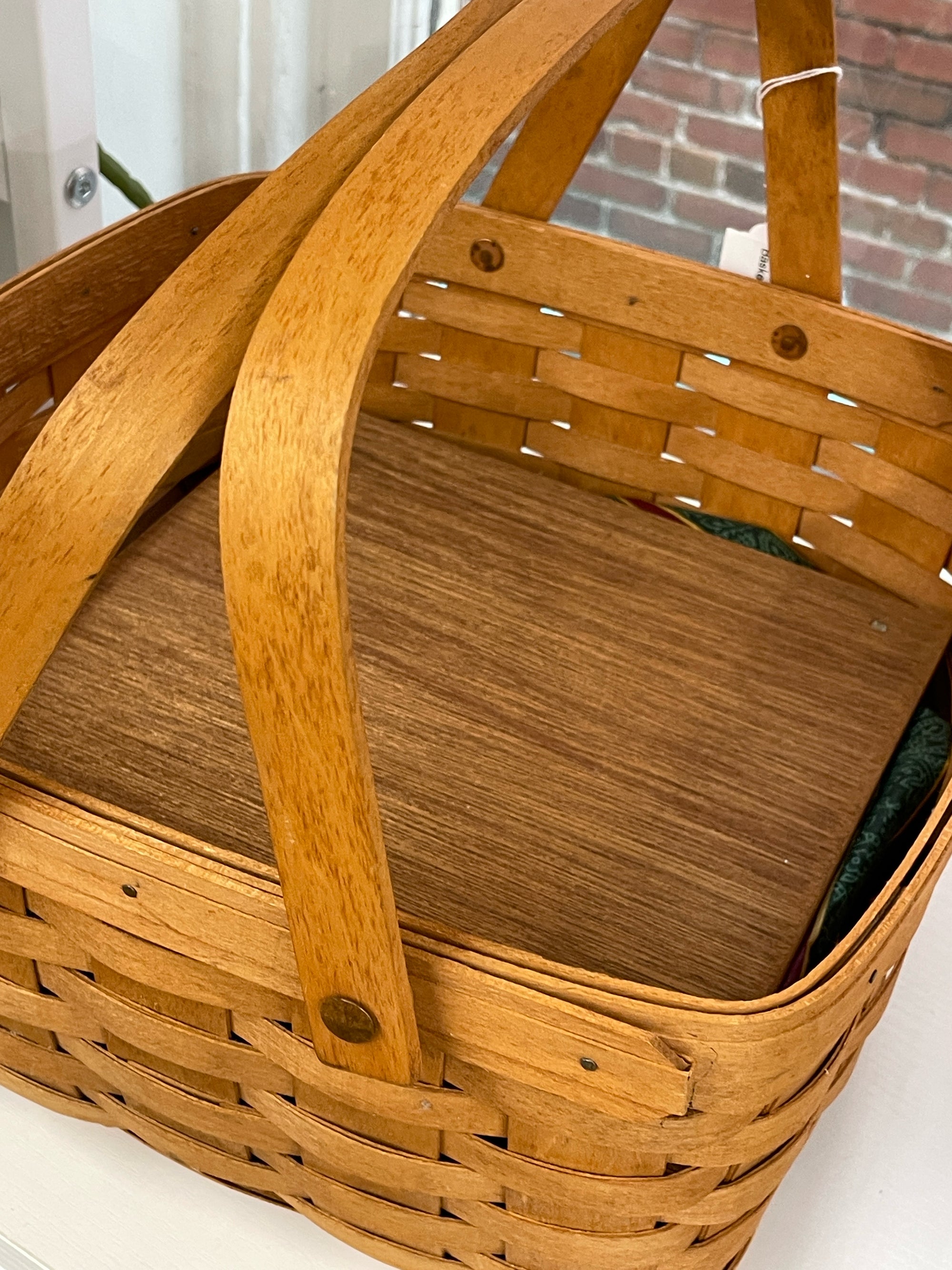 Basket & Pie Shelf