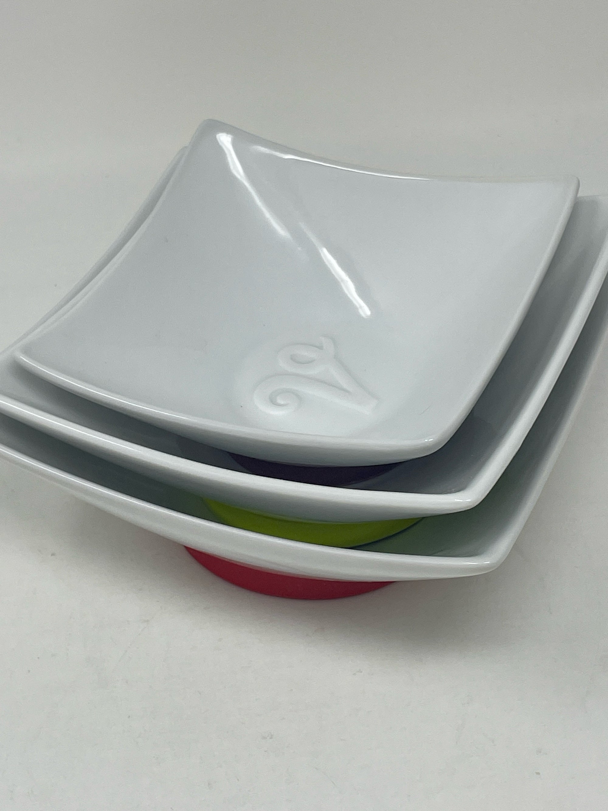Nesting Bowls