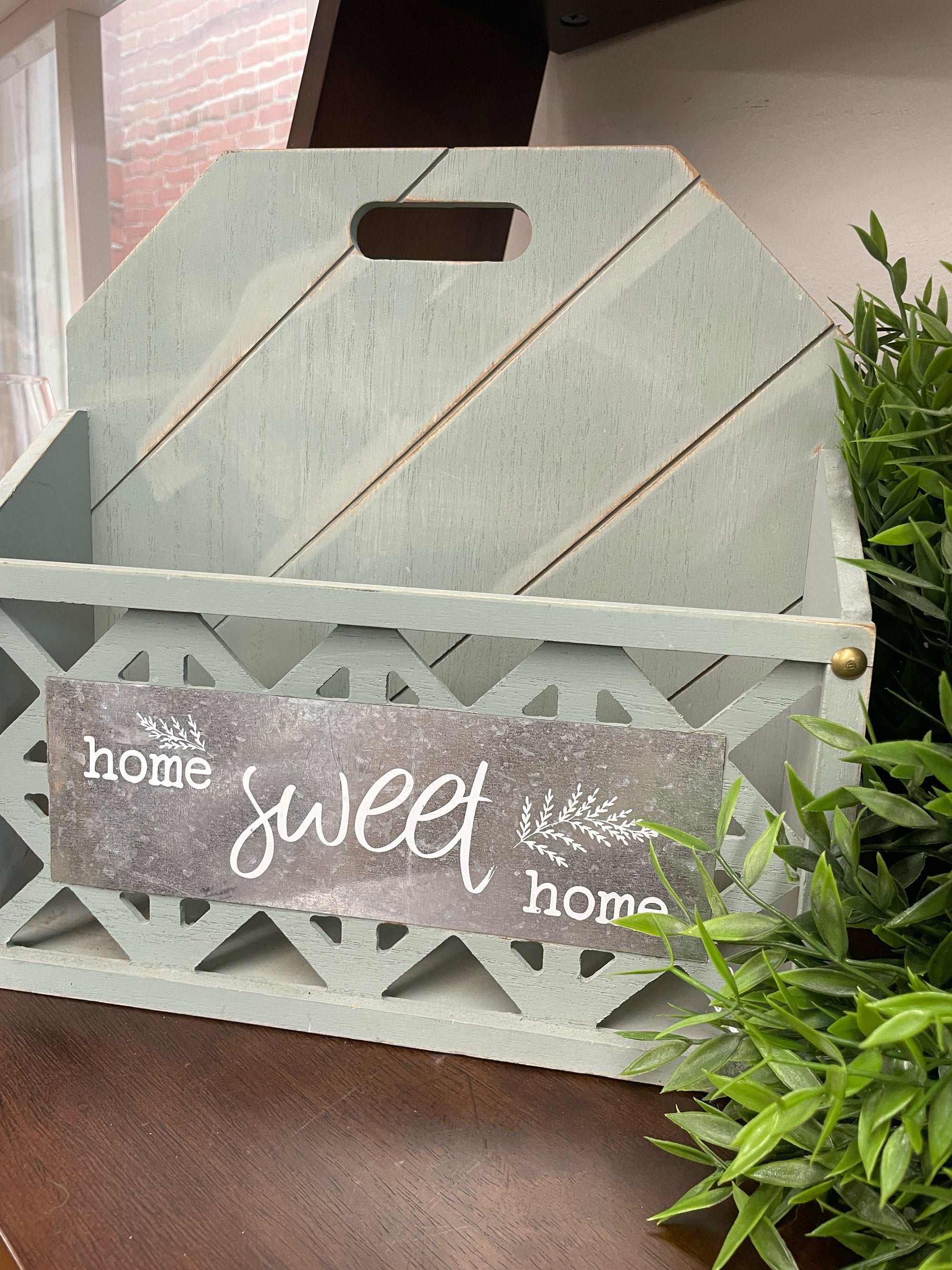 Letter Holder