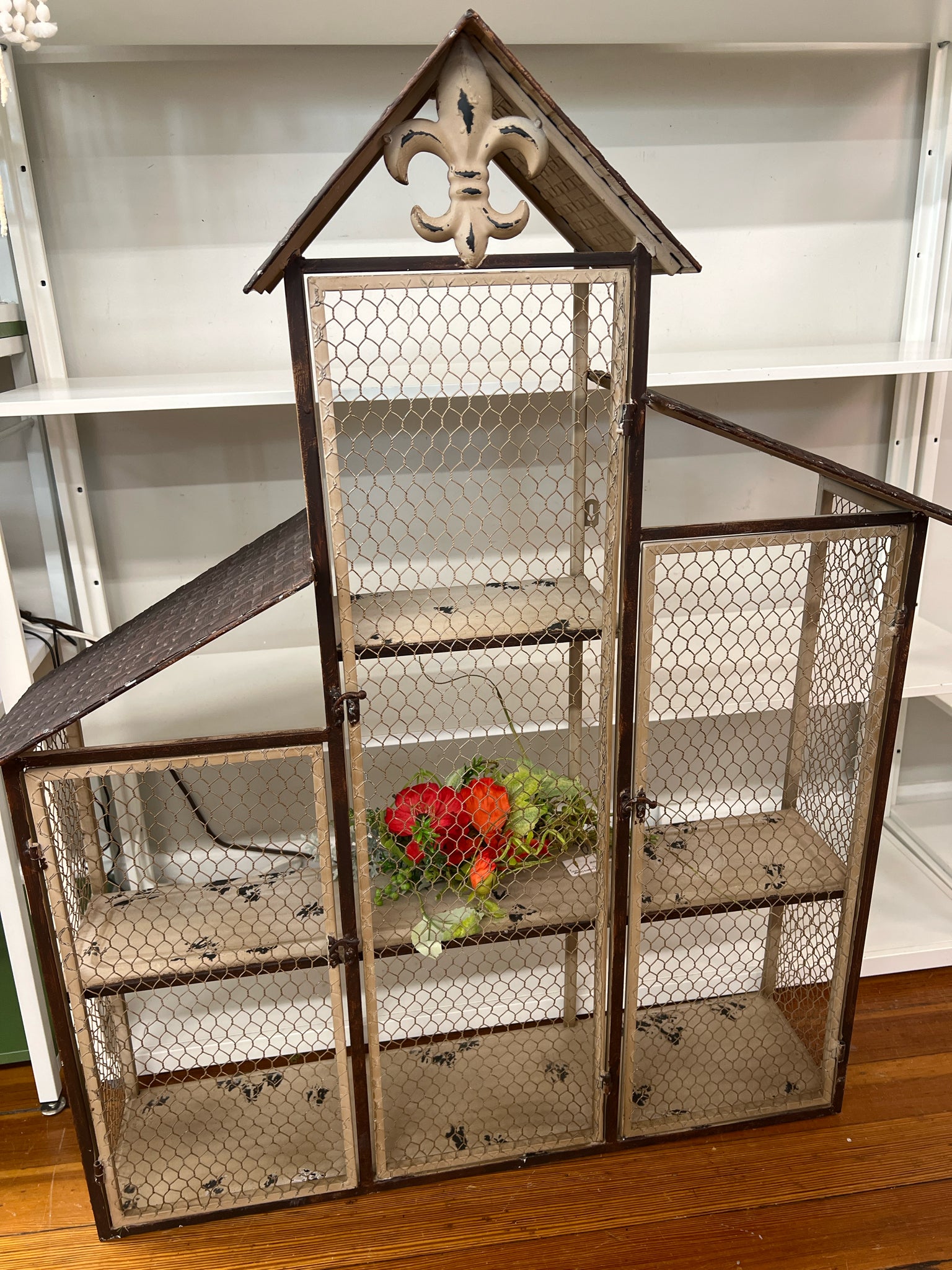 Shelf