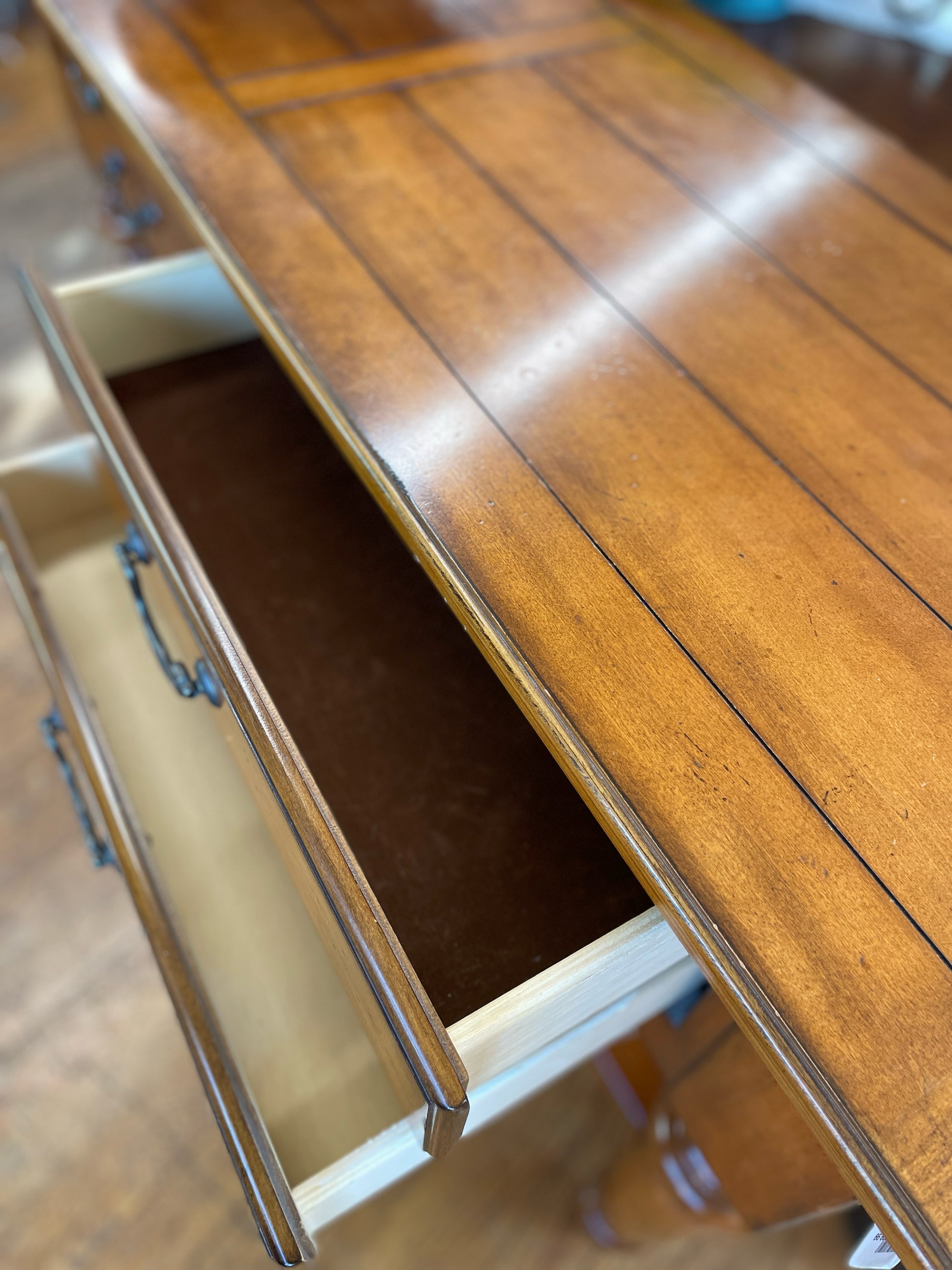 Side Board