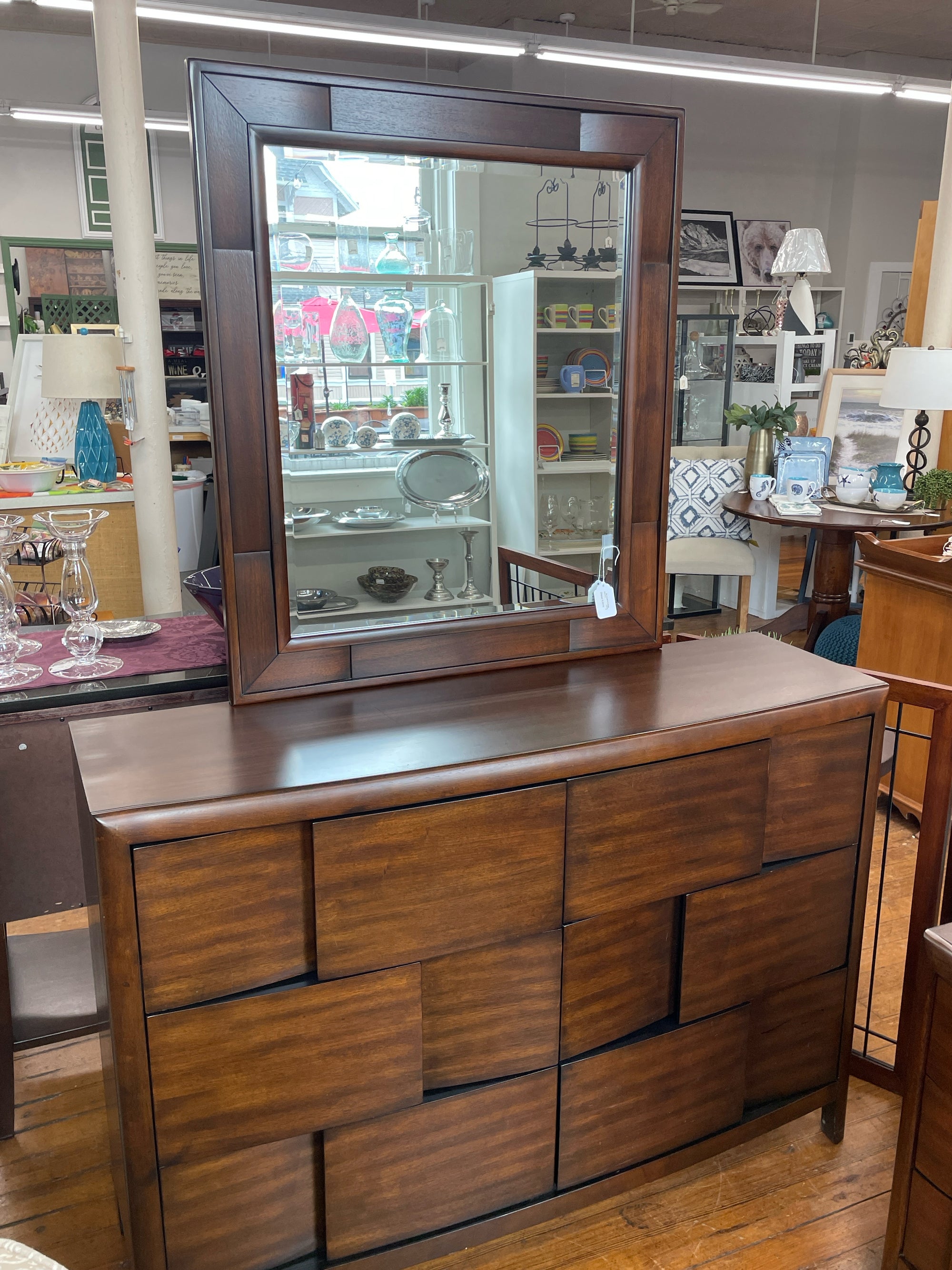 Dresser & Mirror