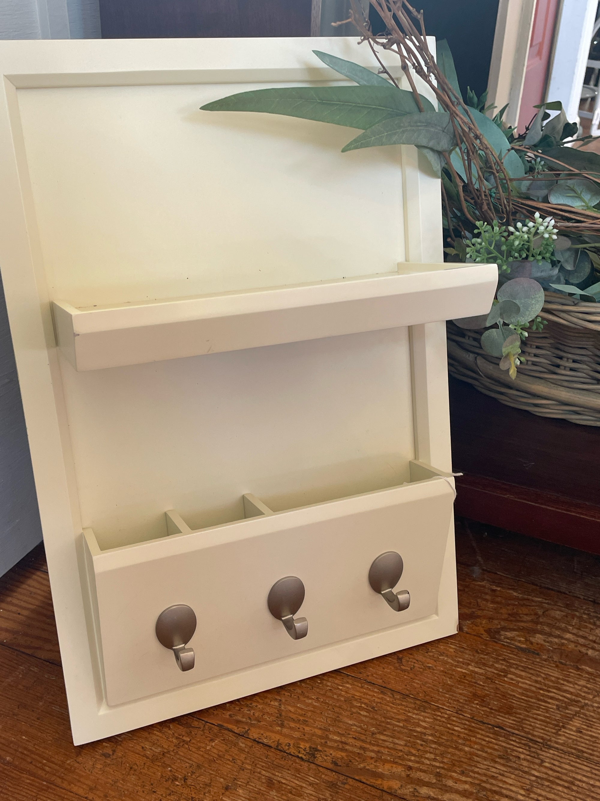 Shelf and Letter Holder