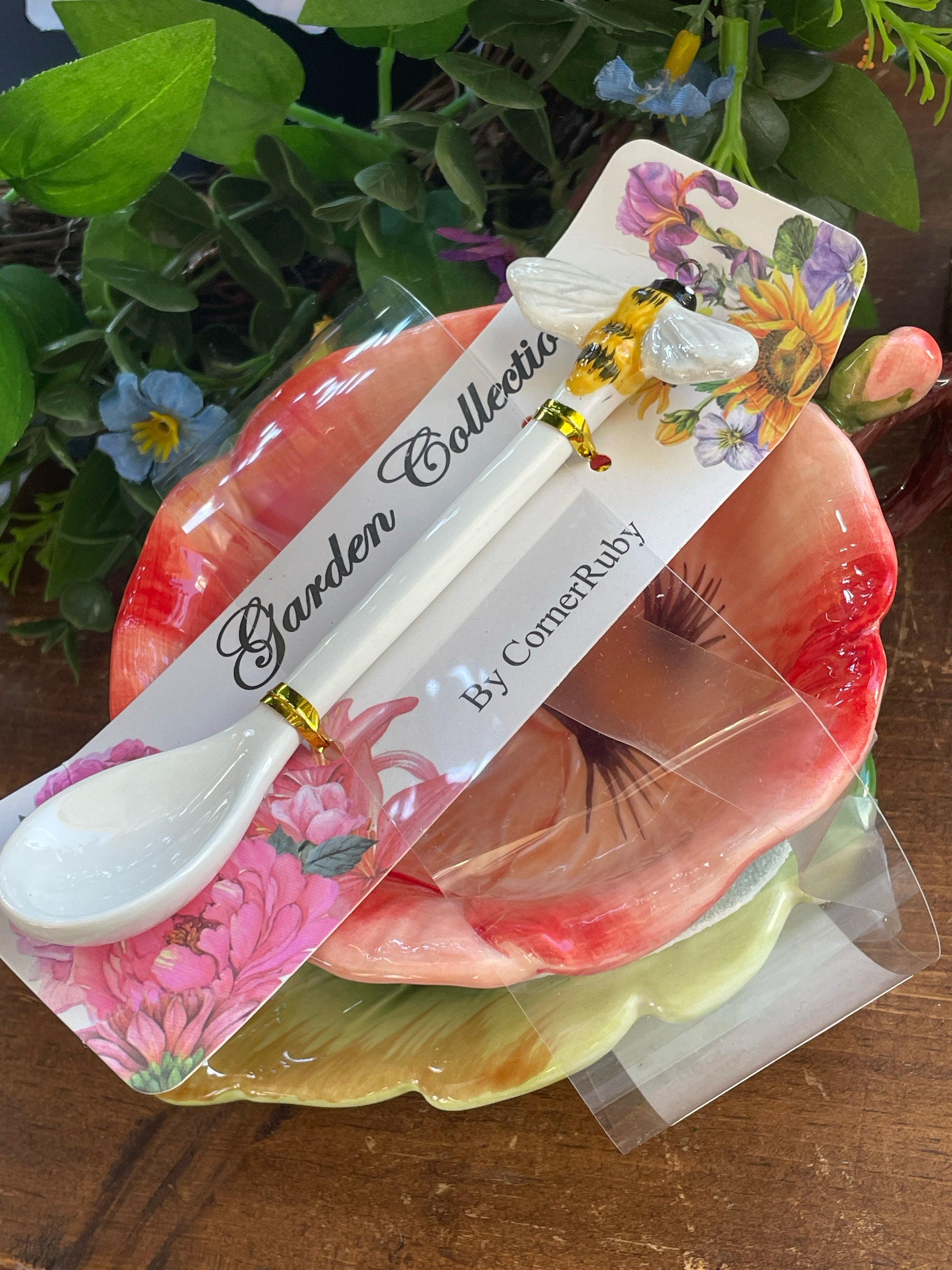 Teacup & Saucer w/ Spoon