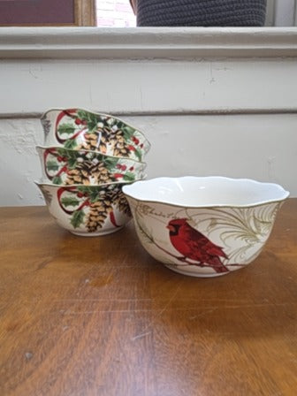Cardinal and Pinecone Bowl, Set of 4