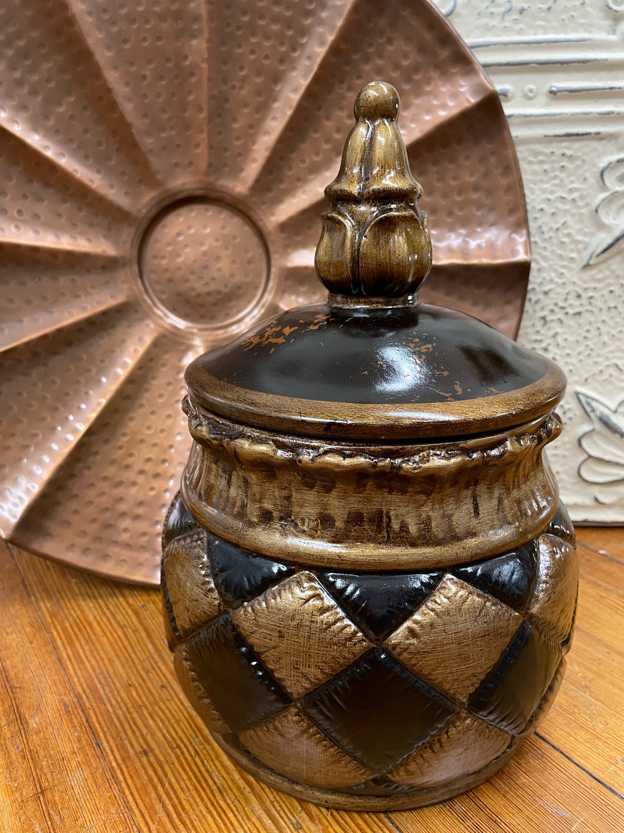 Urn and Lid