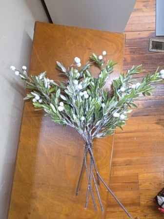Frosted Mistletoe, 6 Stems