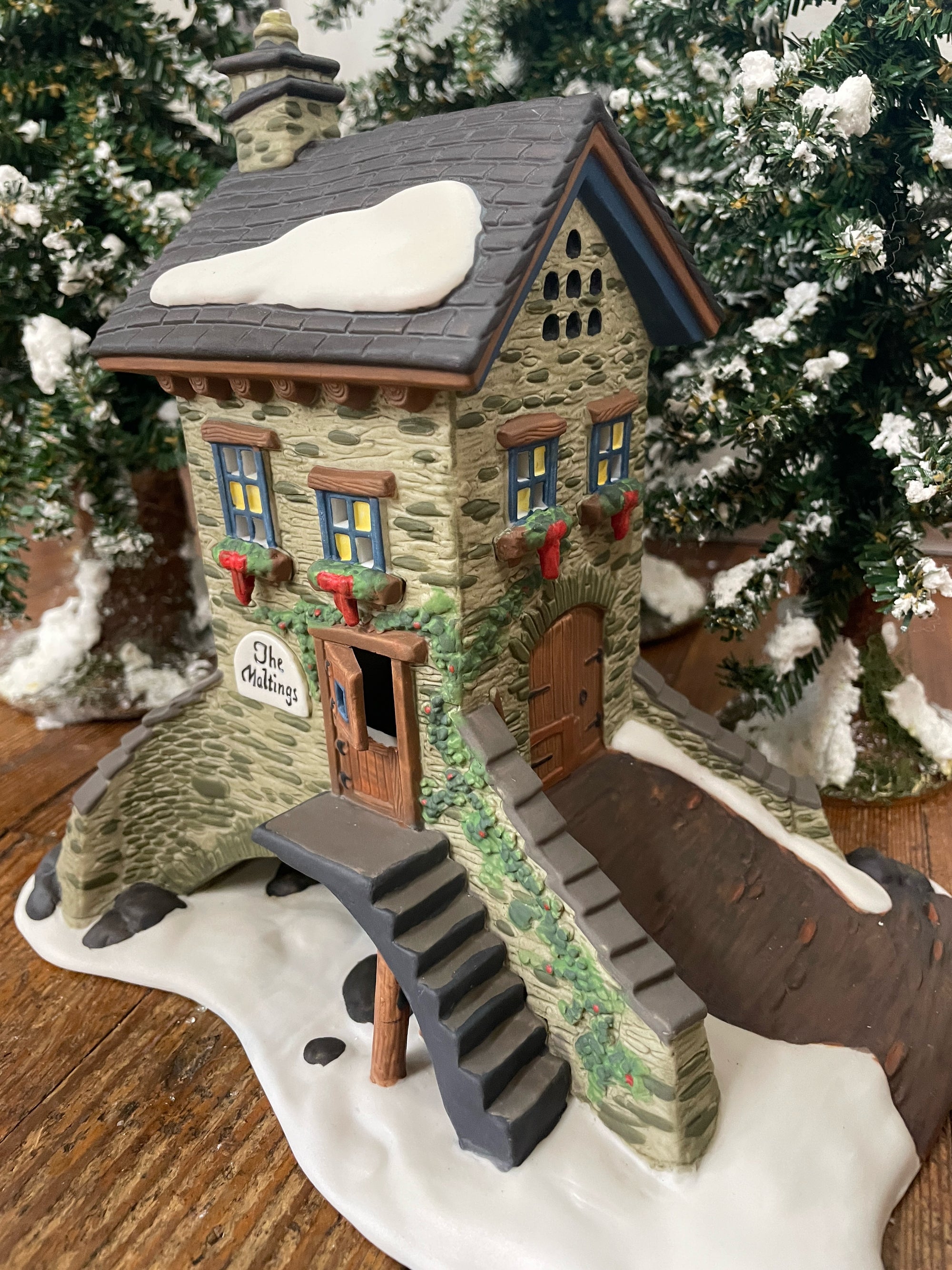 Dept. 56 Heritage Village