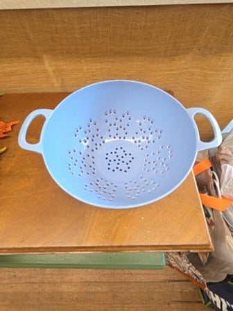 Blue Holly Williams Colander