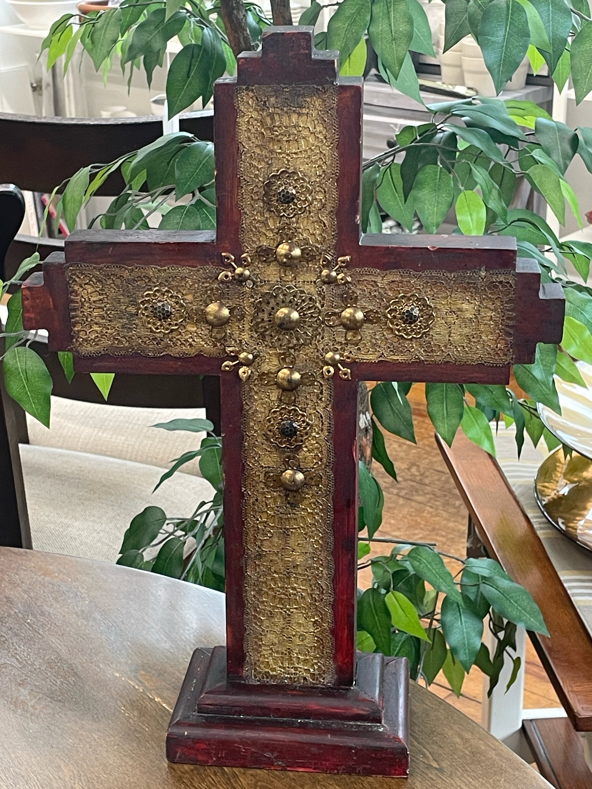 Cross