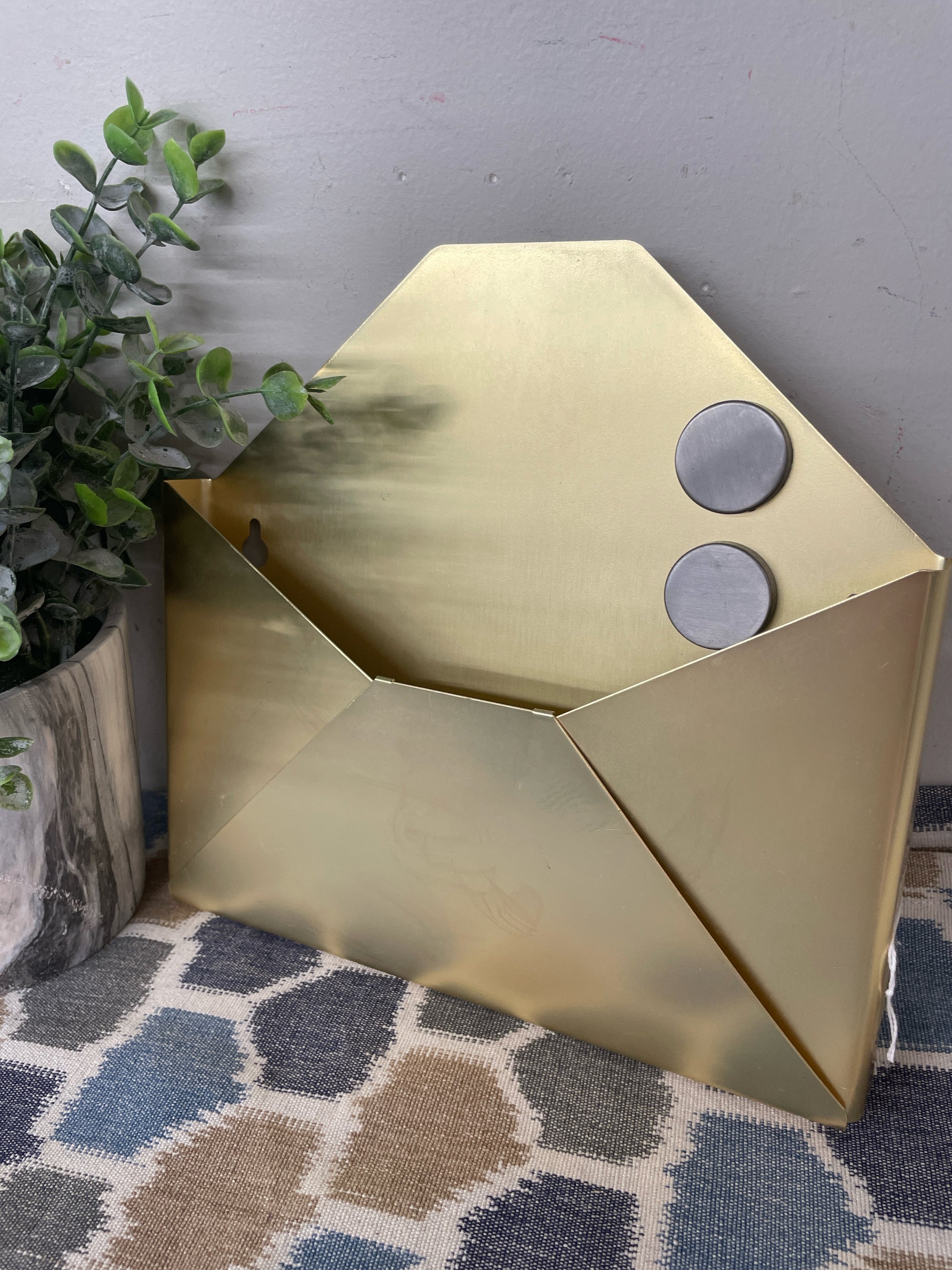 Letter Holder