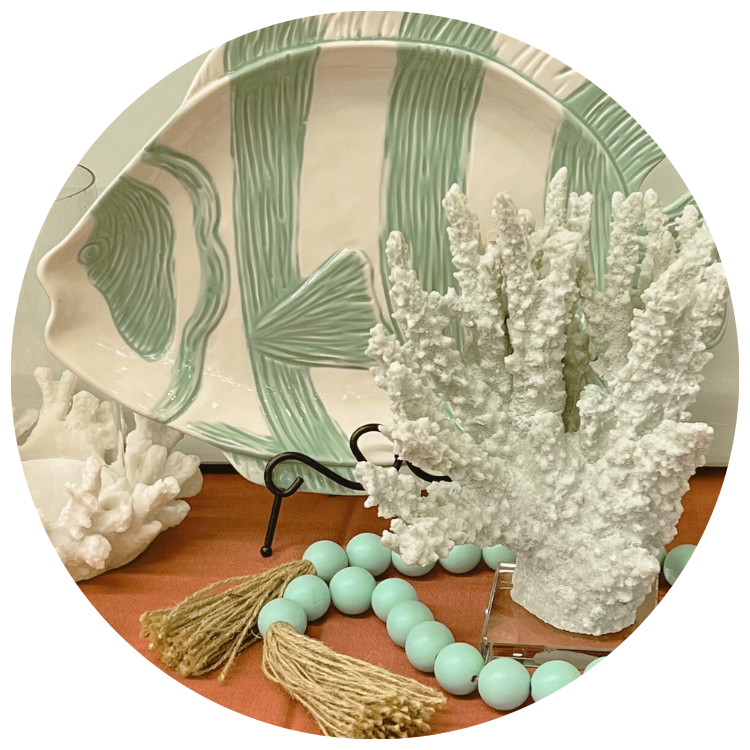 Green/white fish platter and coral