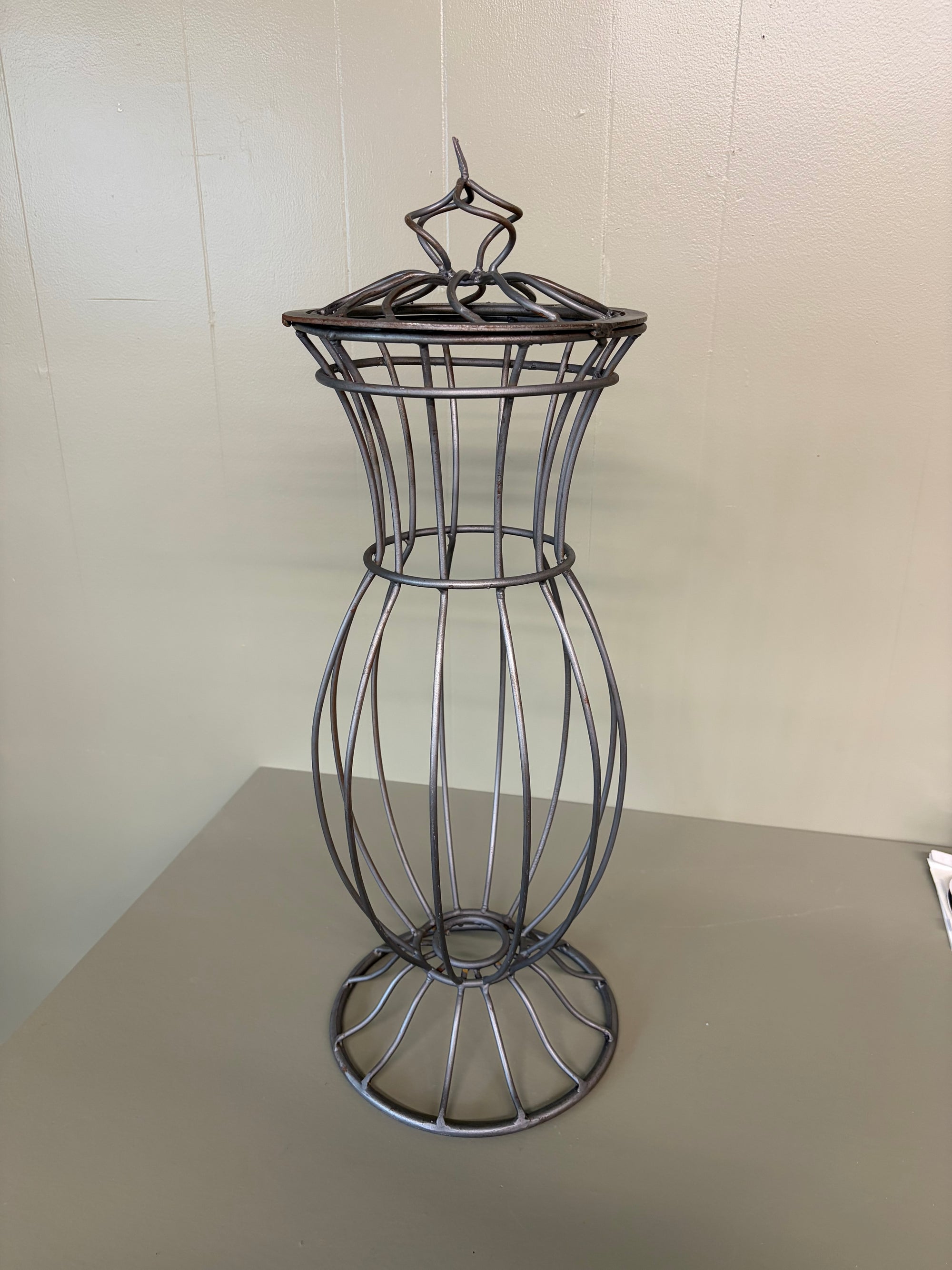 Metal Wire Decor