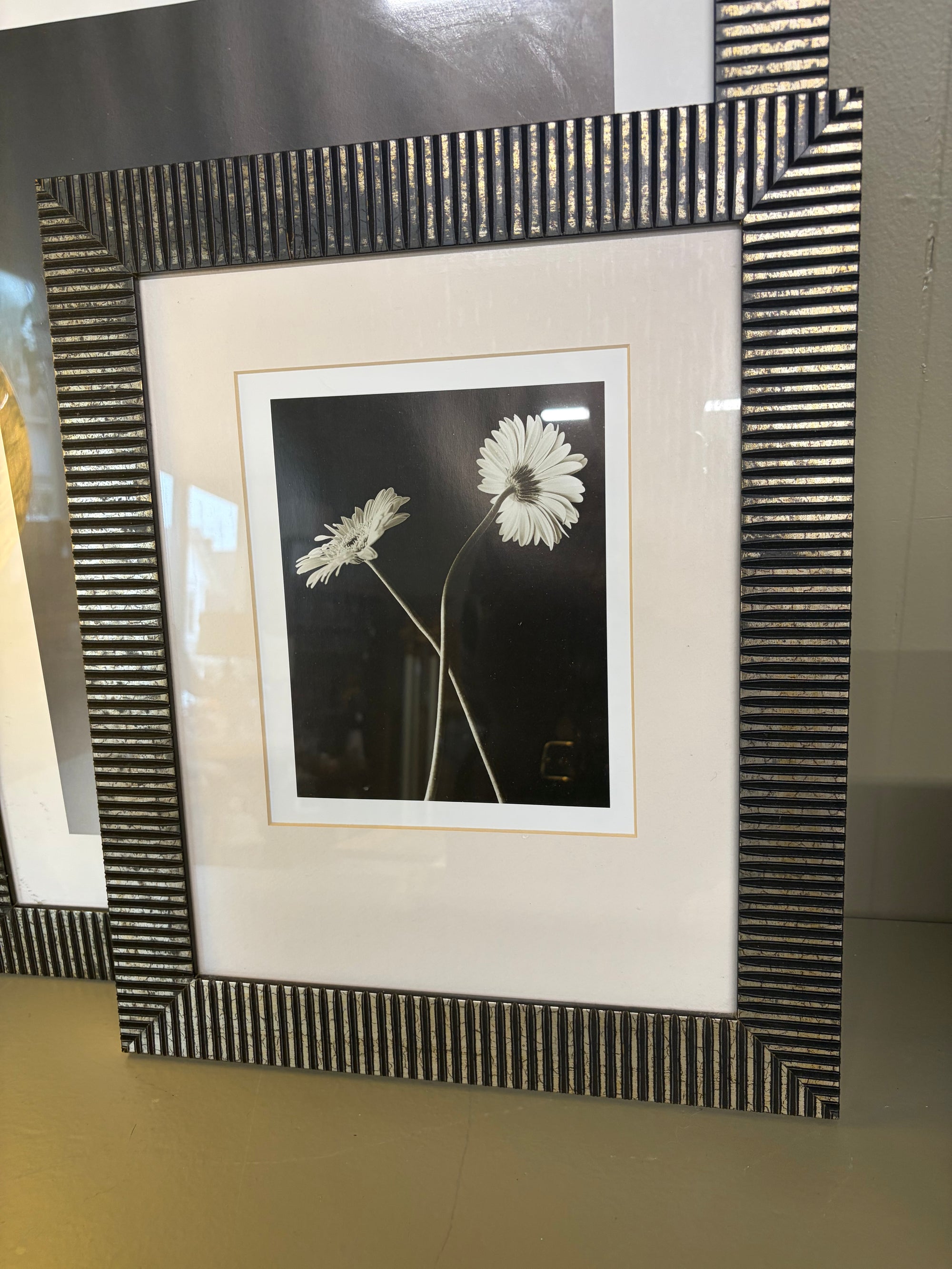 Framed Daisy Artwork
