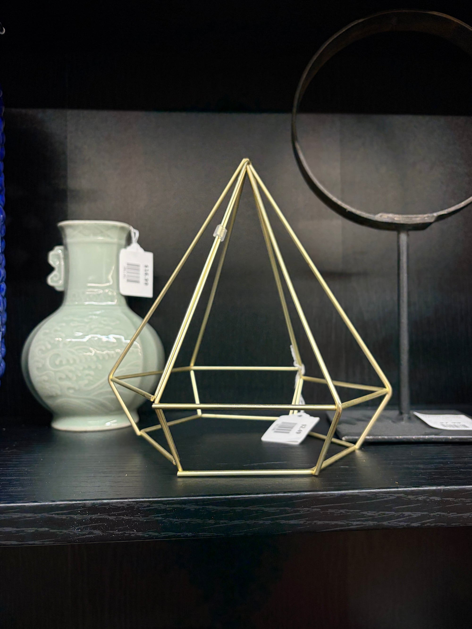 Gold Metal 3-D Open Diamond