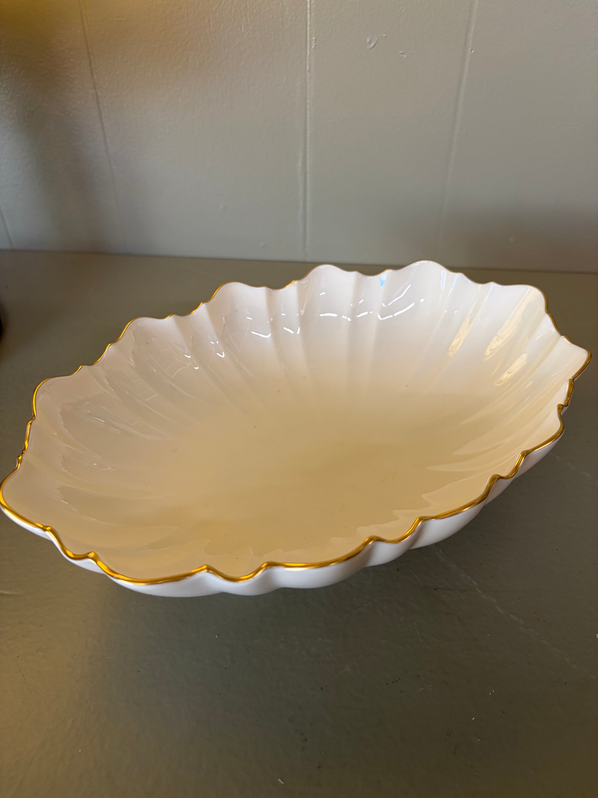 Scalloped Oval Bowl