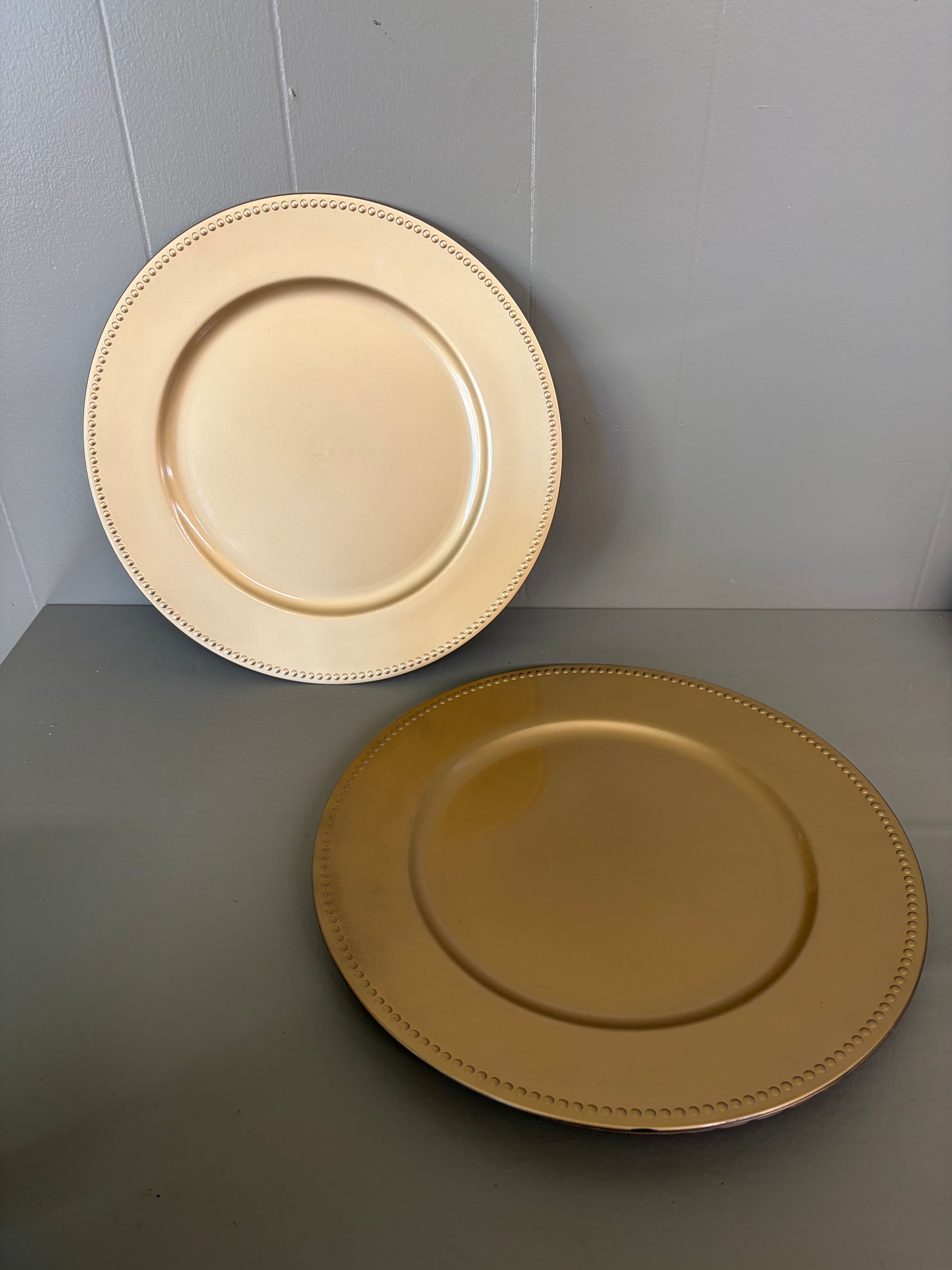 Gold Plastic Plate Set, 4 pc set