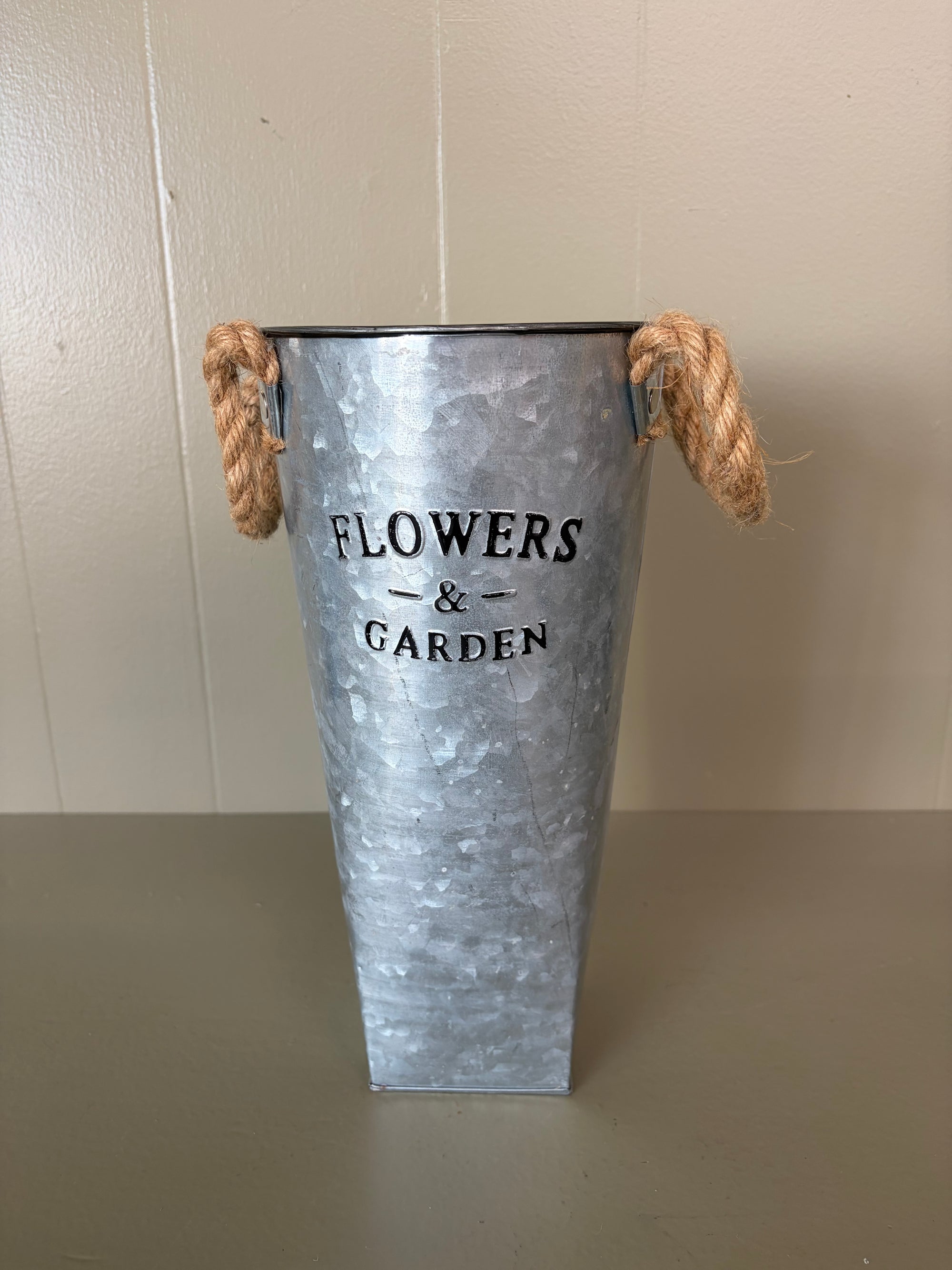 Galvanized Metal Flower Bucket