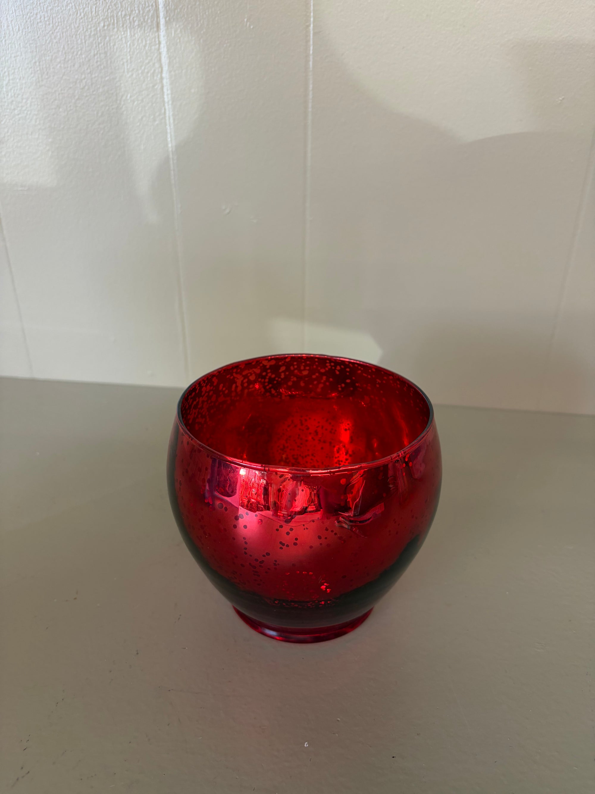 Red  Tealight Holder