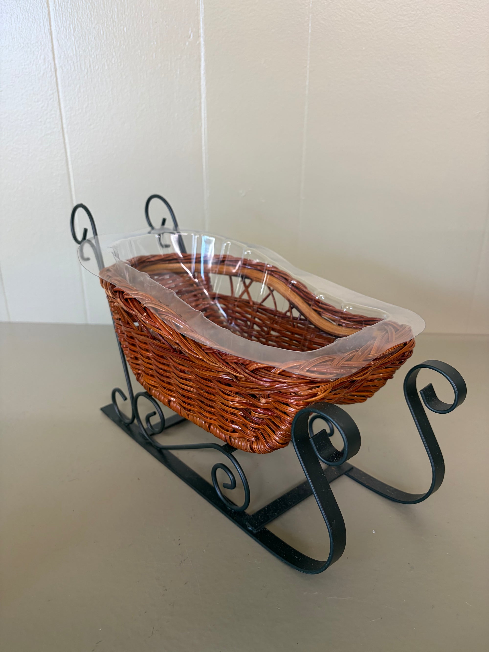 Sleigh Basket