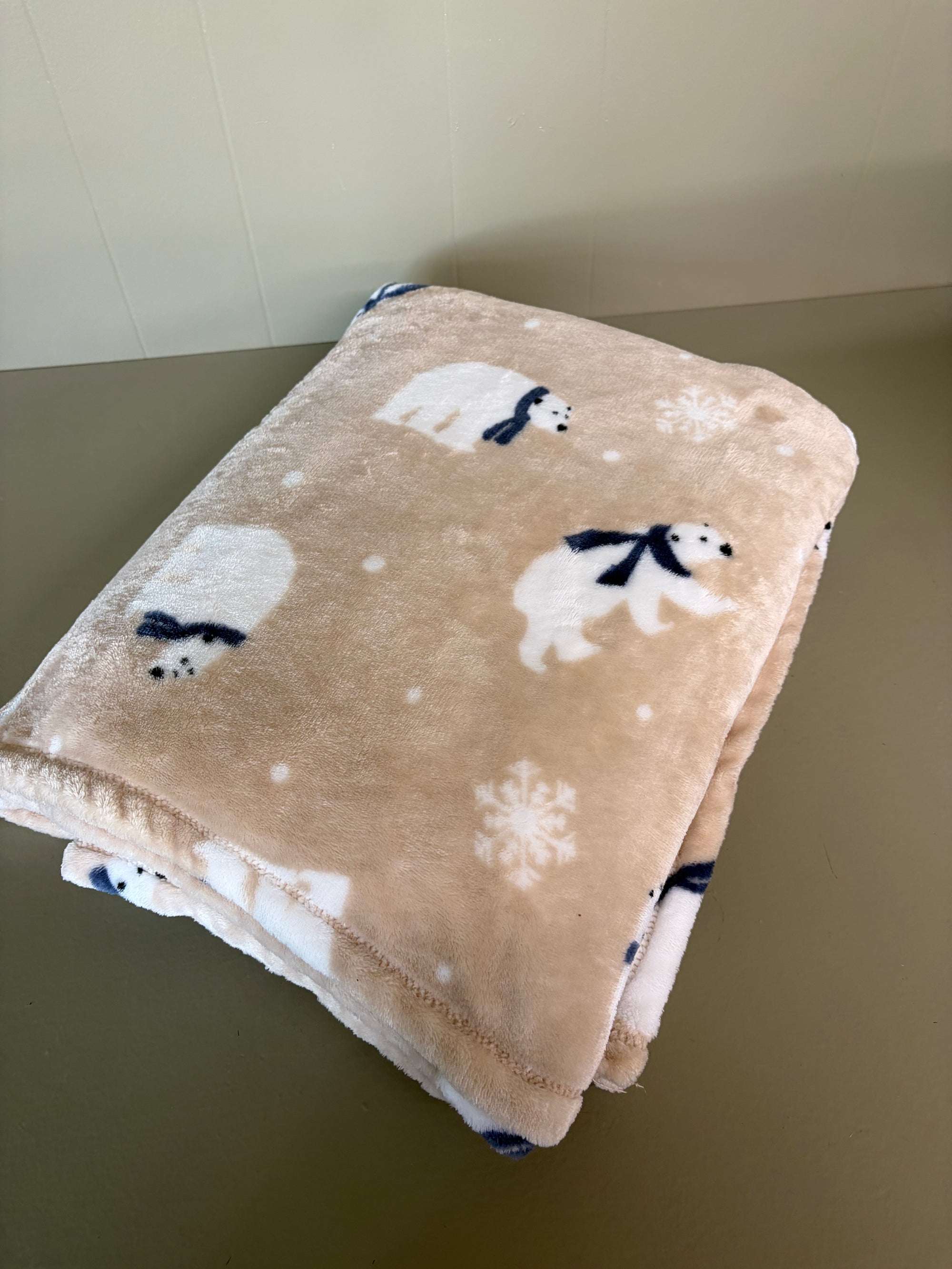 Beige  Polar Bear Throw Blanket