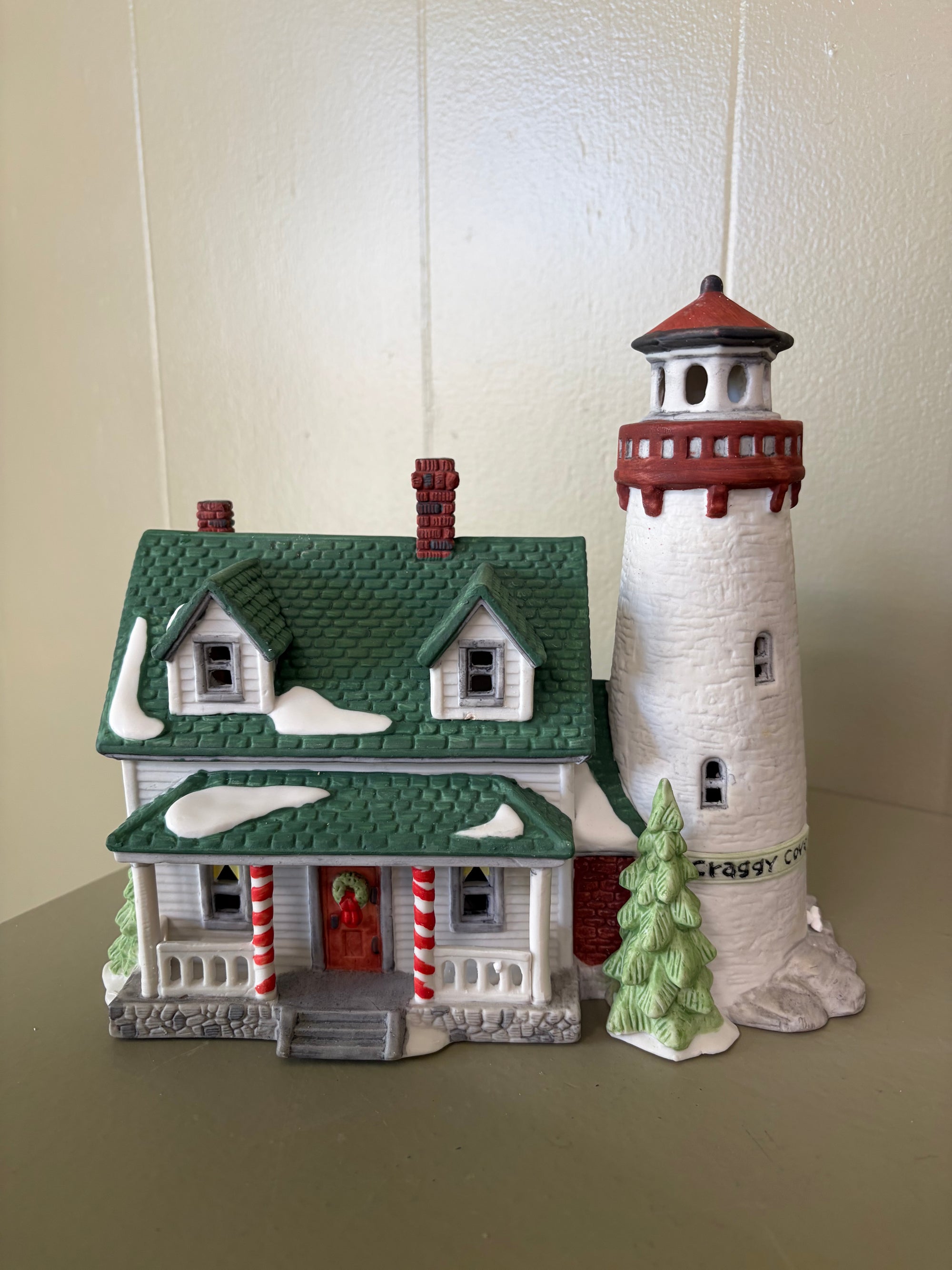 Dept. 56 Crabby Cove Lighthouse