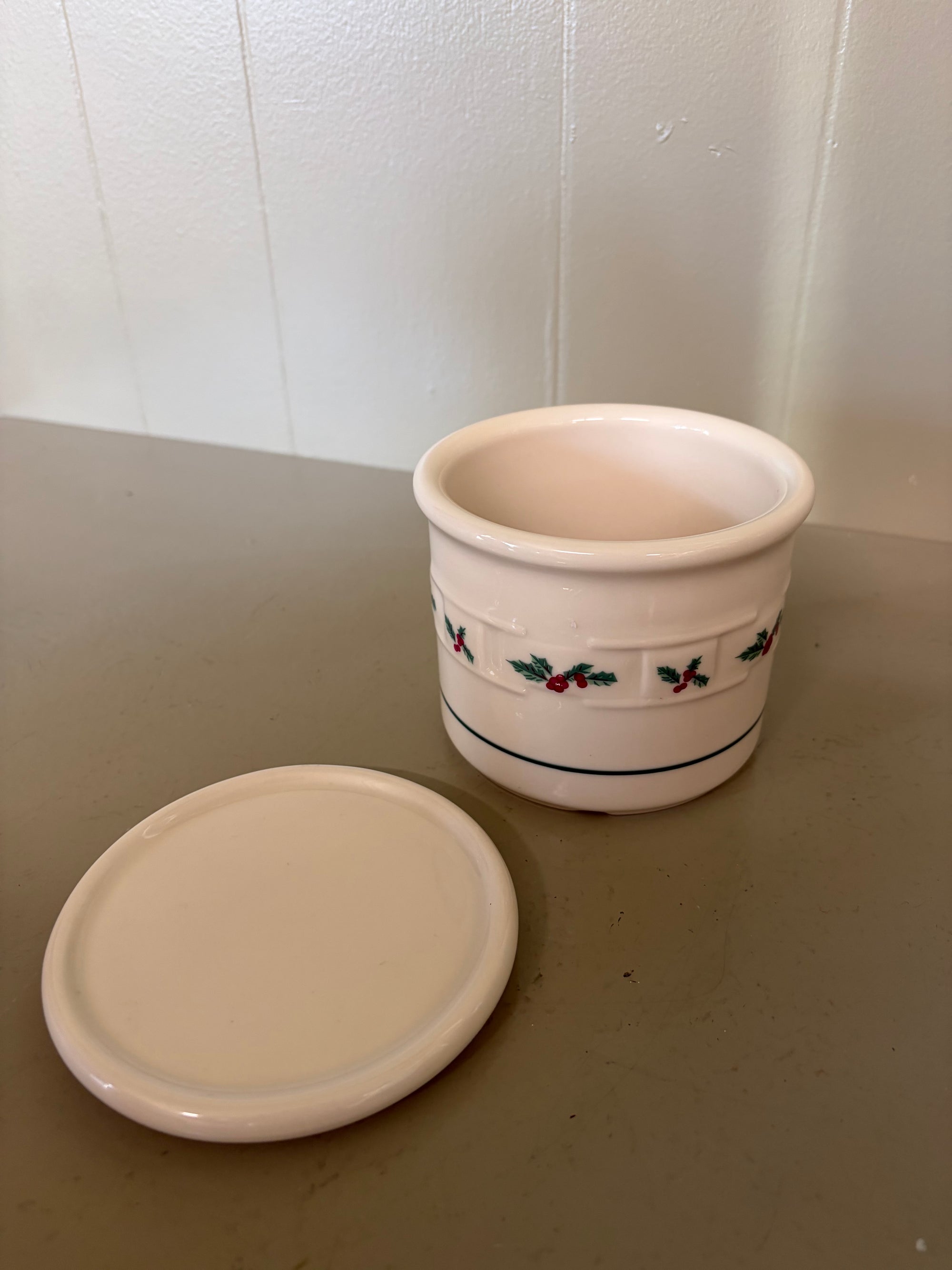 Longaberger Holly Crock