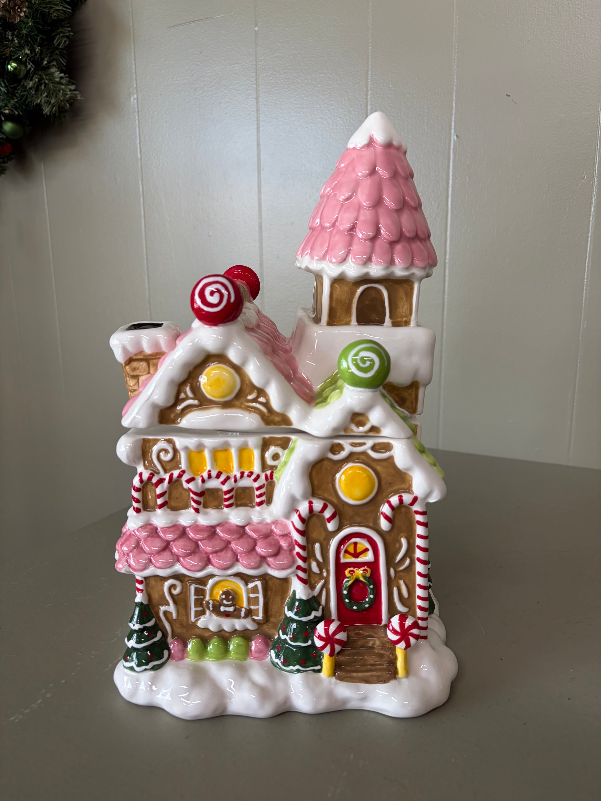 Gingerbrad Cookie Jar