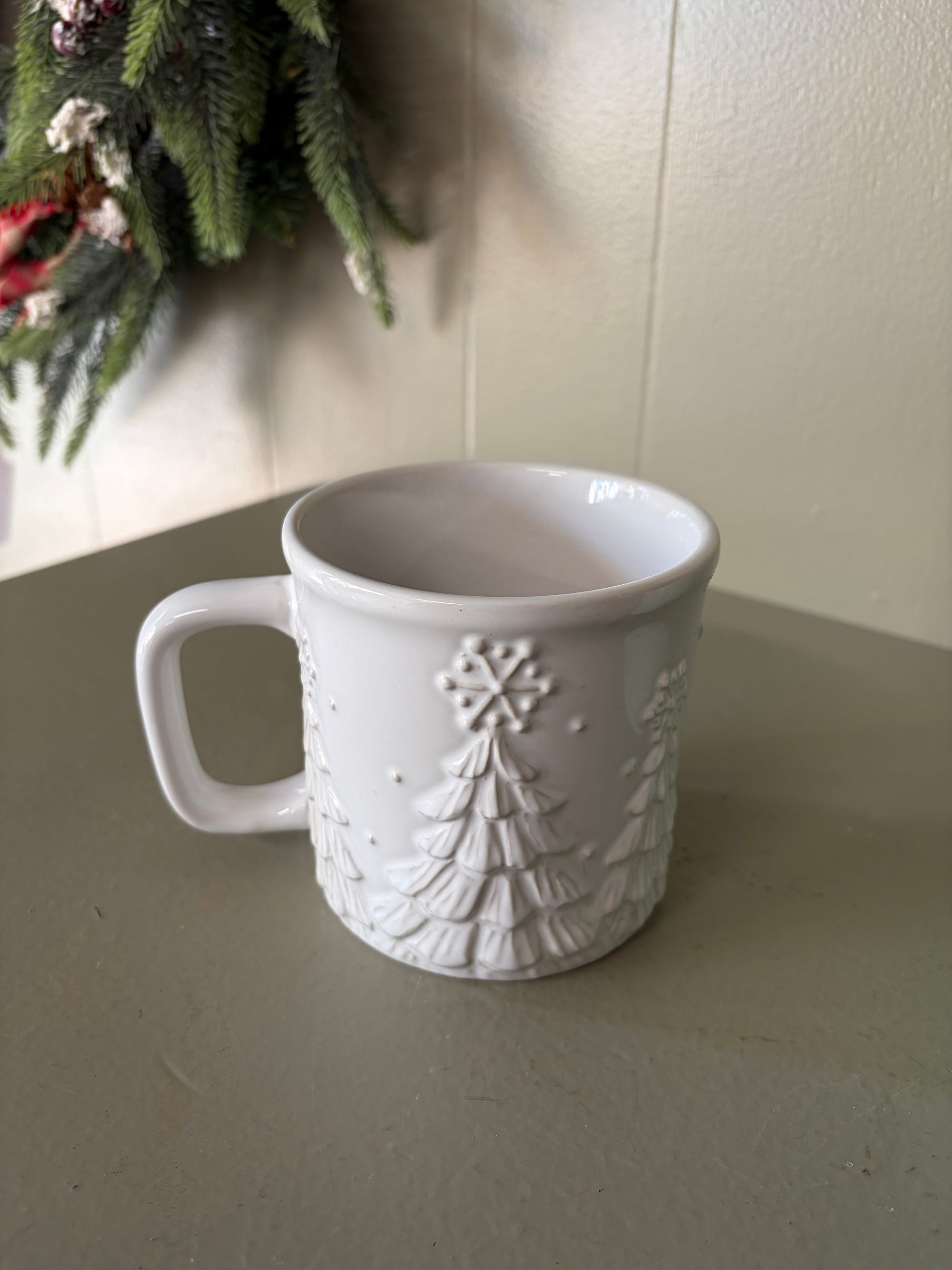 White  Christmas Tree Mug