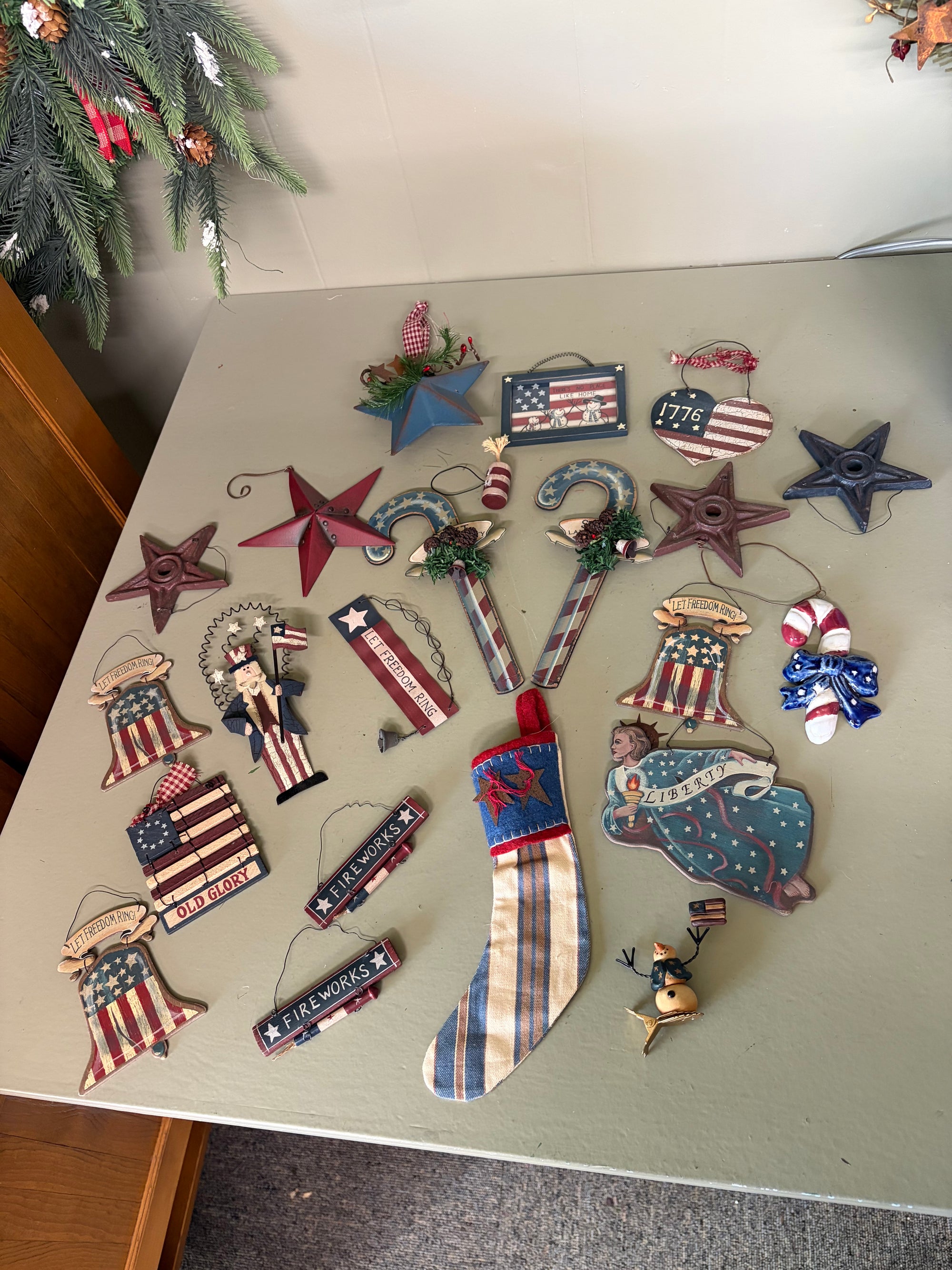 USA Themed Ornament Bundle, 22 pc