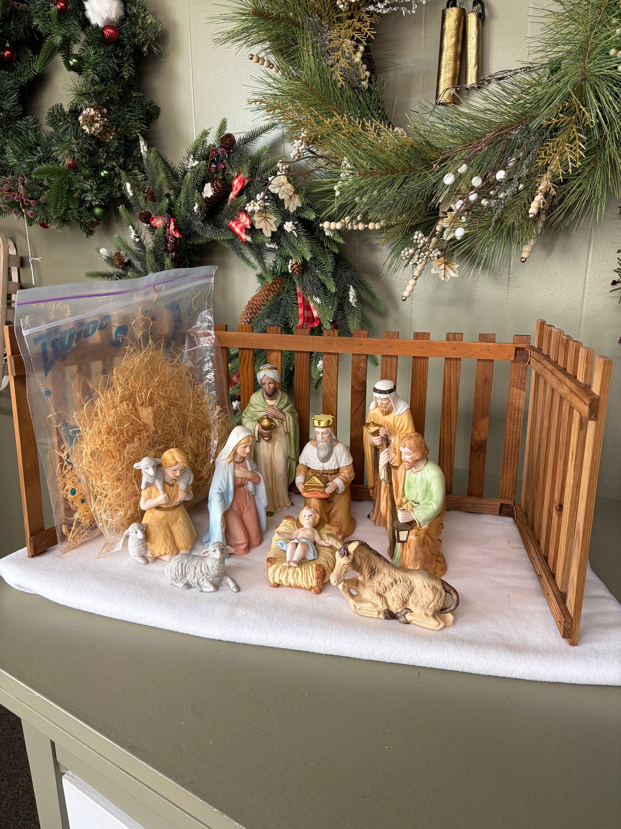 Nativity Scene, 14 pc set