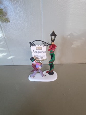 Dept. 56 A Rare Find Village Accessories, Has Box