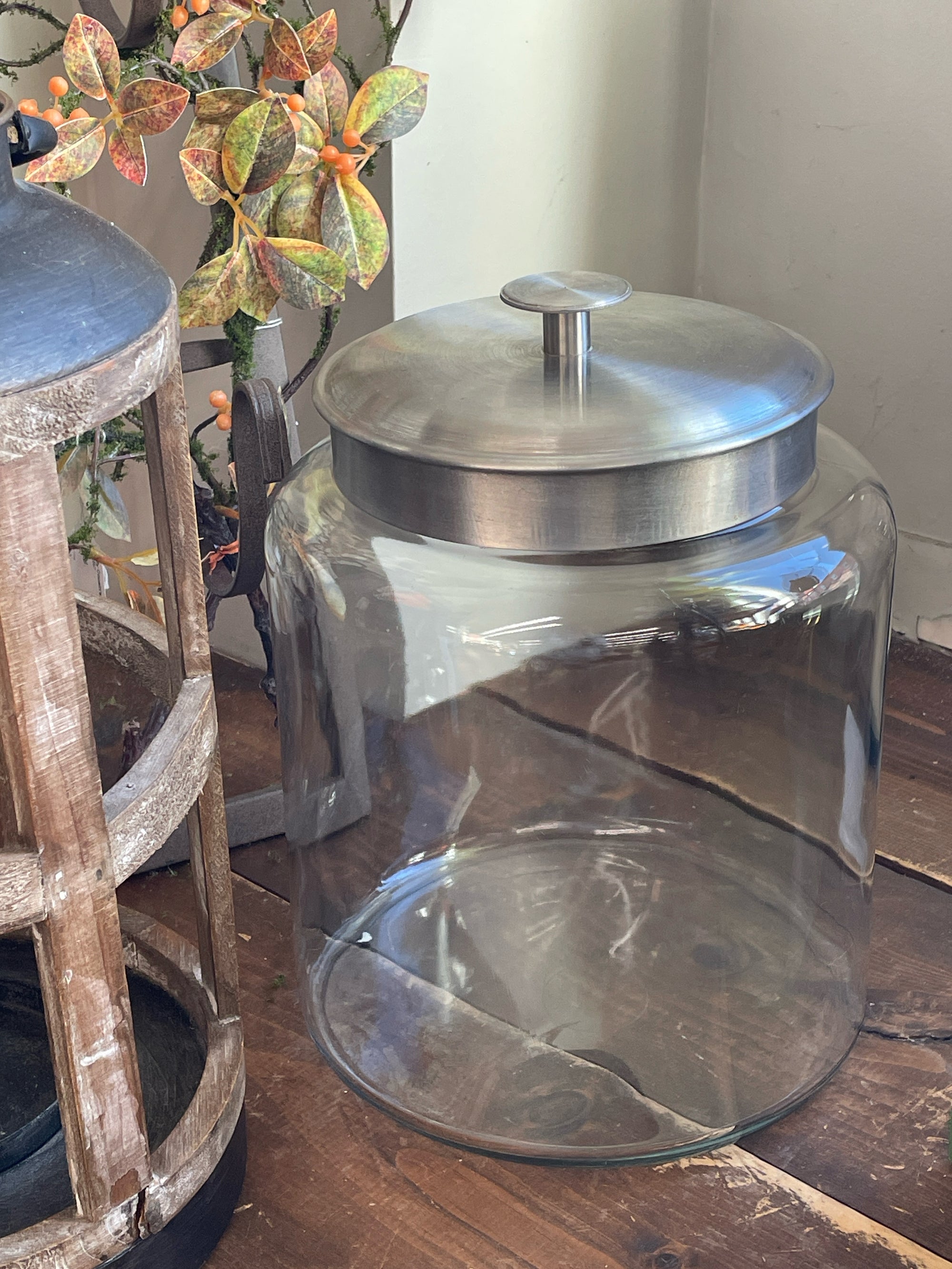 Canister