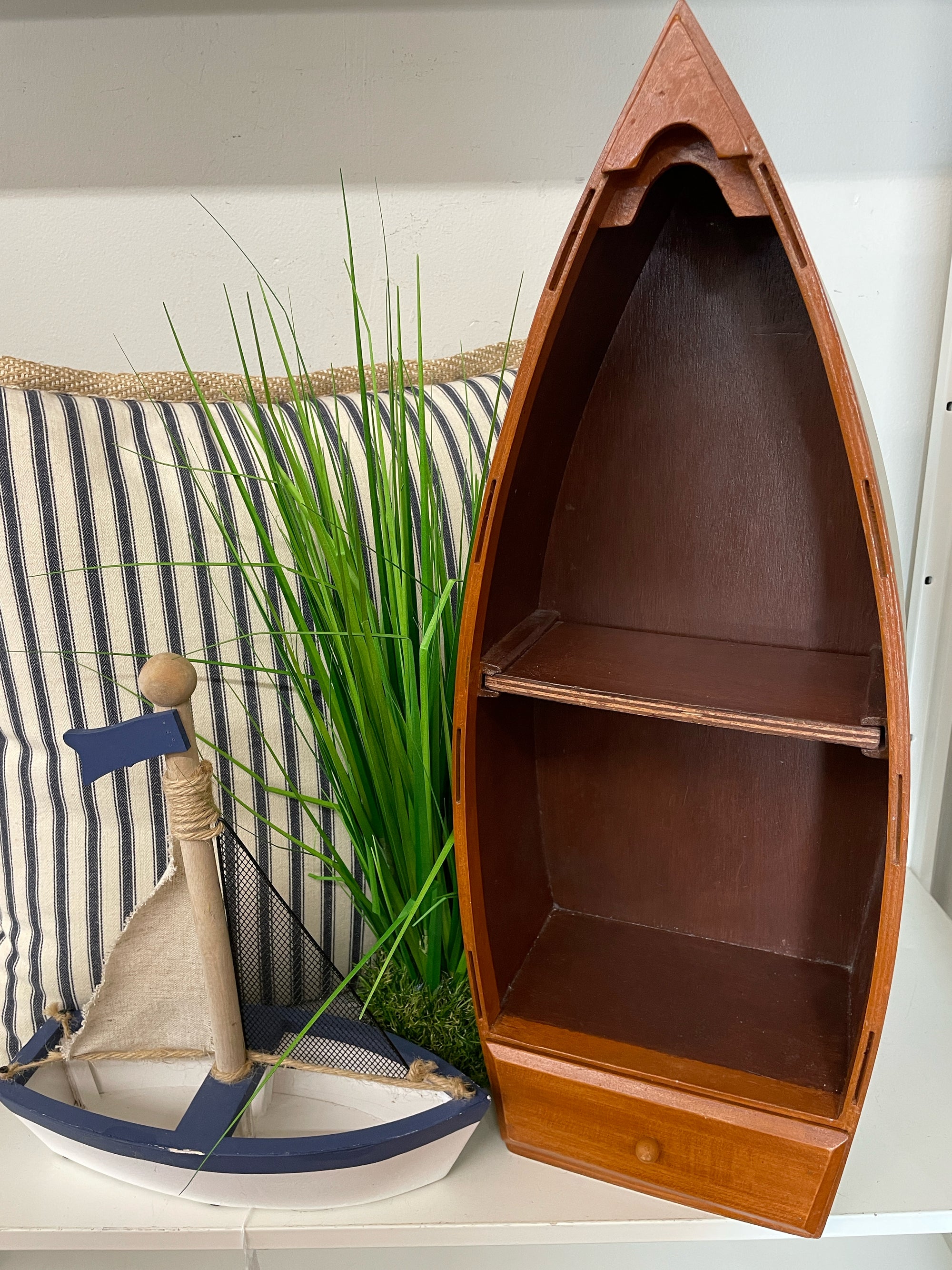 Shelf