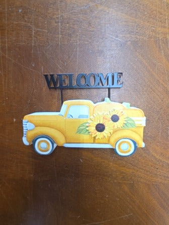Yellow  Welcom Sign