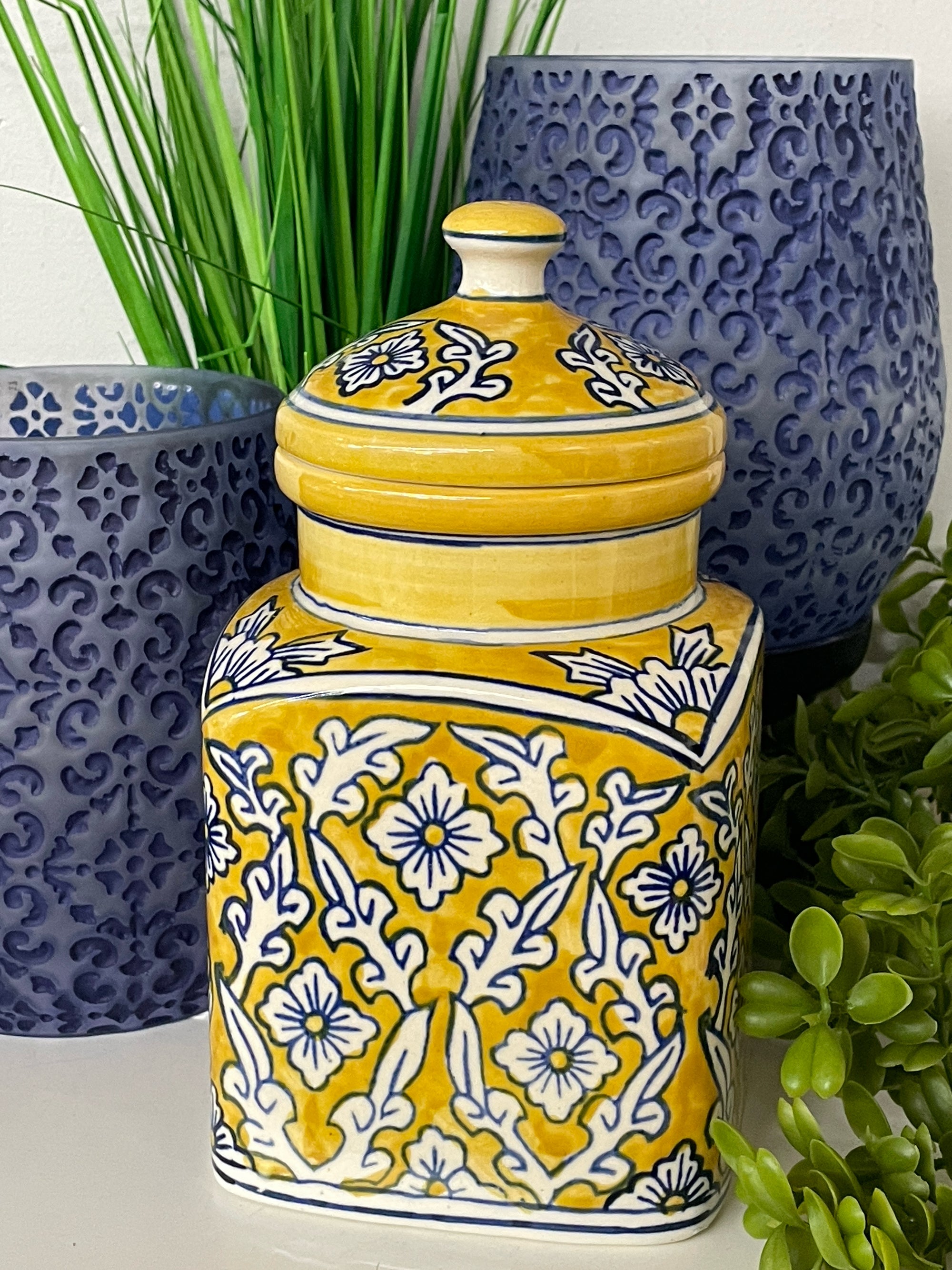 Canister