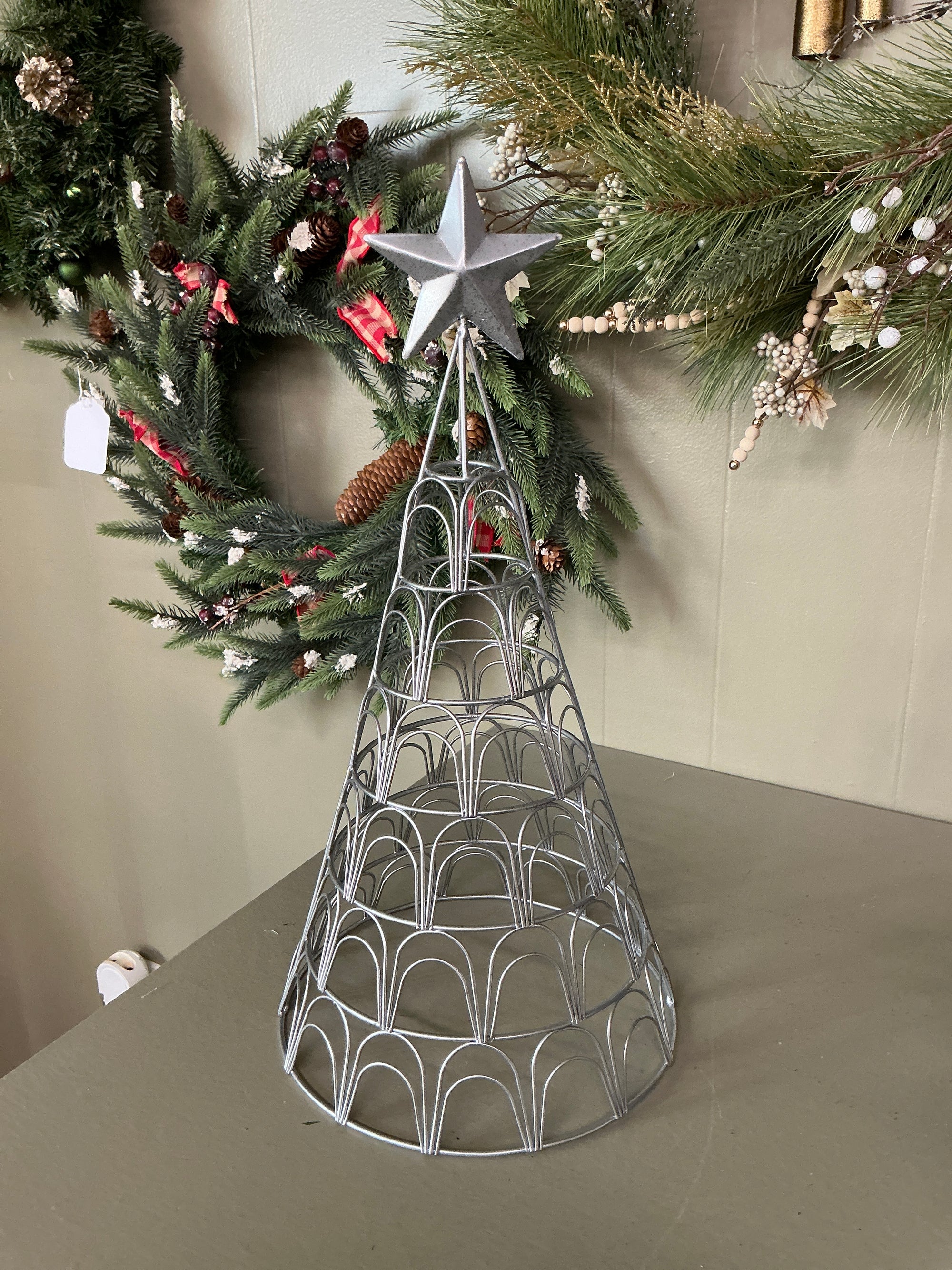 Metal Tree Card Holder