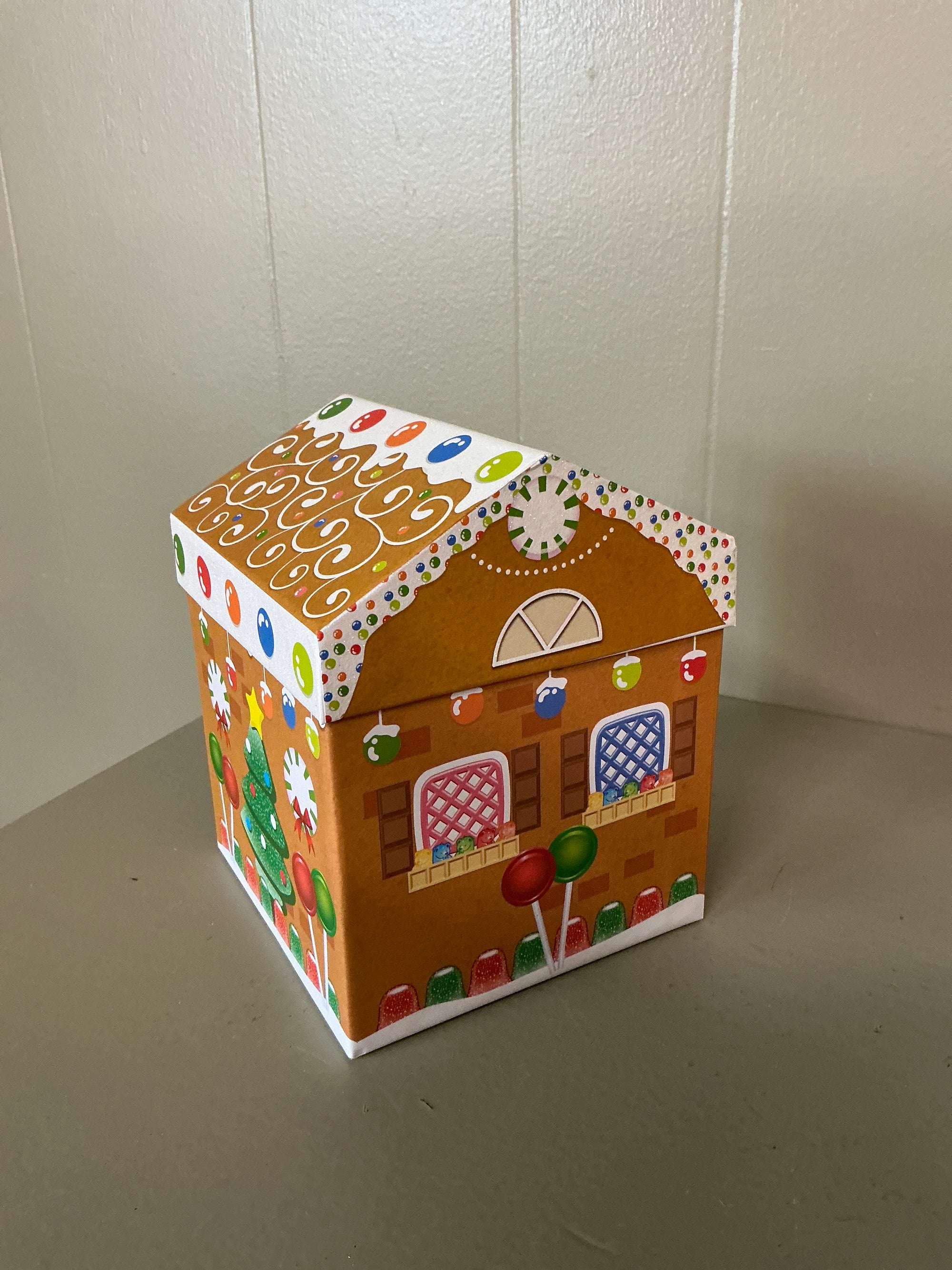 Gingerbread House Gift Box