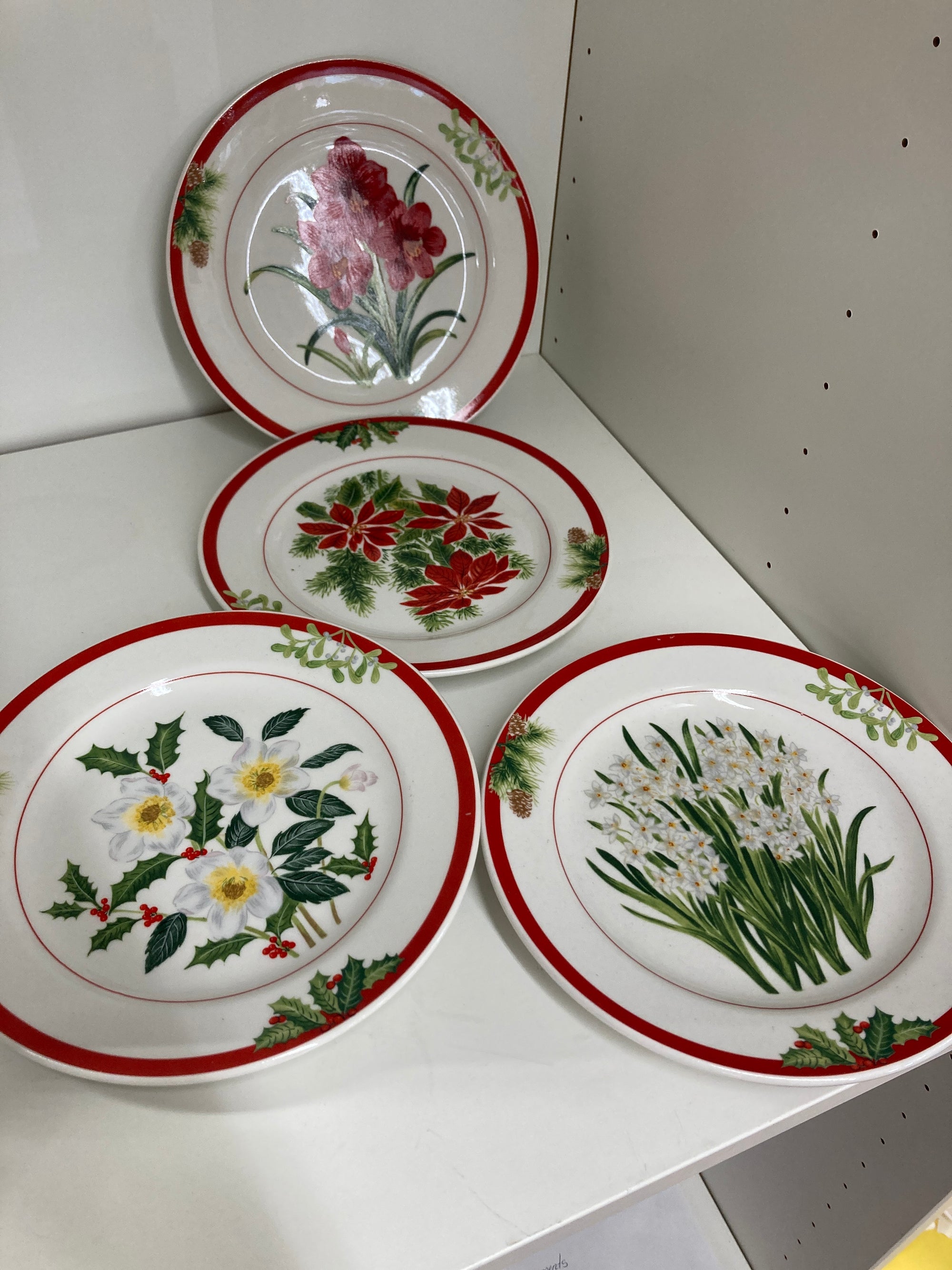 American Atelier Plates, Set of 4