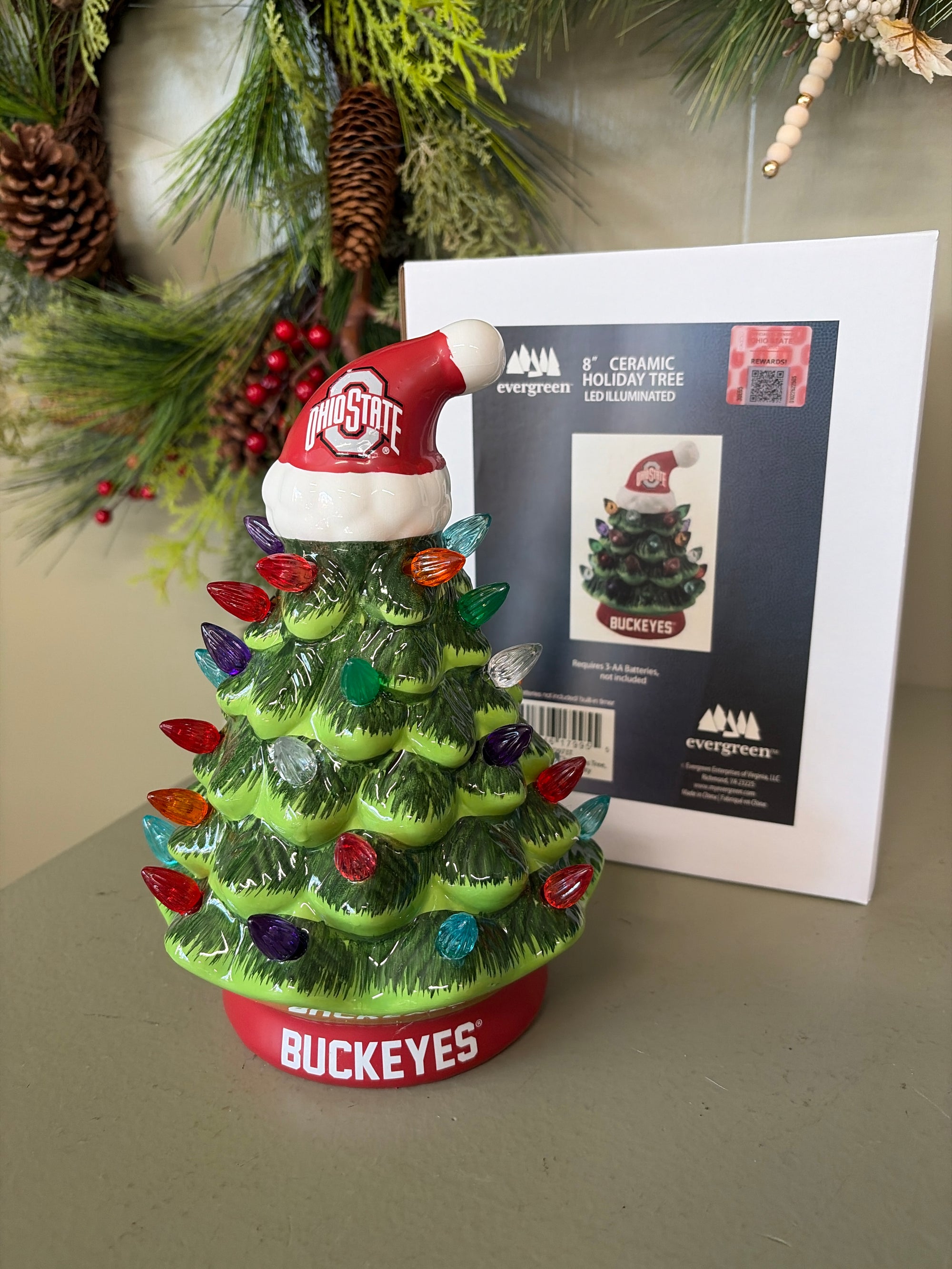 OSU Christmas Tree, Has Box