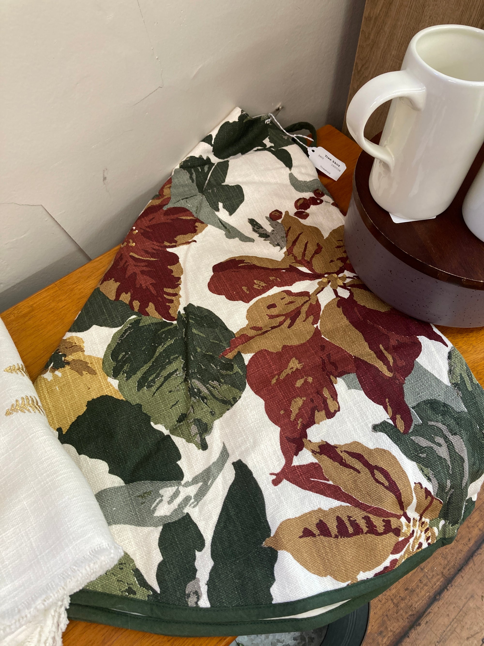 Green, Burgandy, Gold and White Threshold Tree Skirt