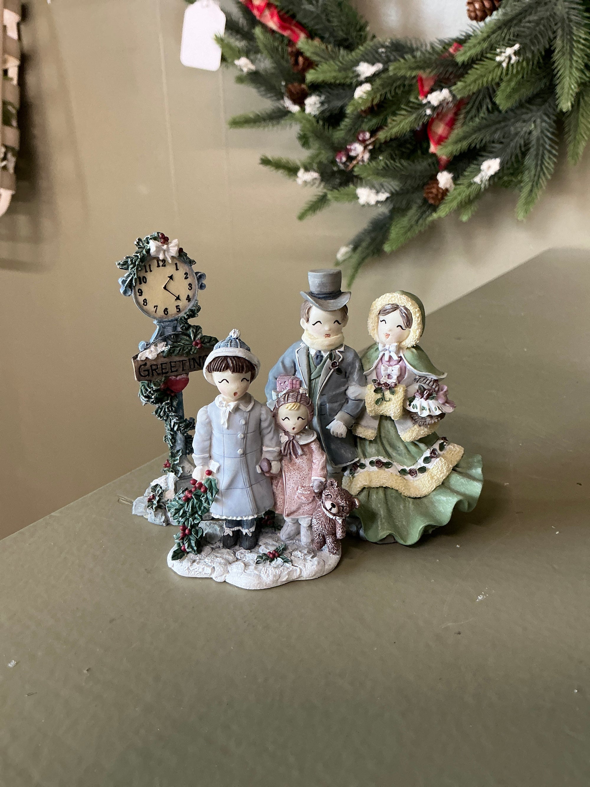 Caroling Family Set, 3 pc set