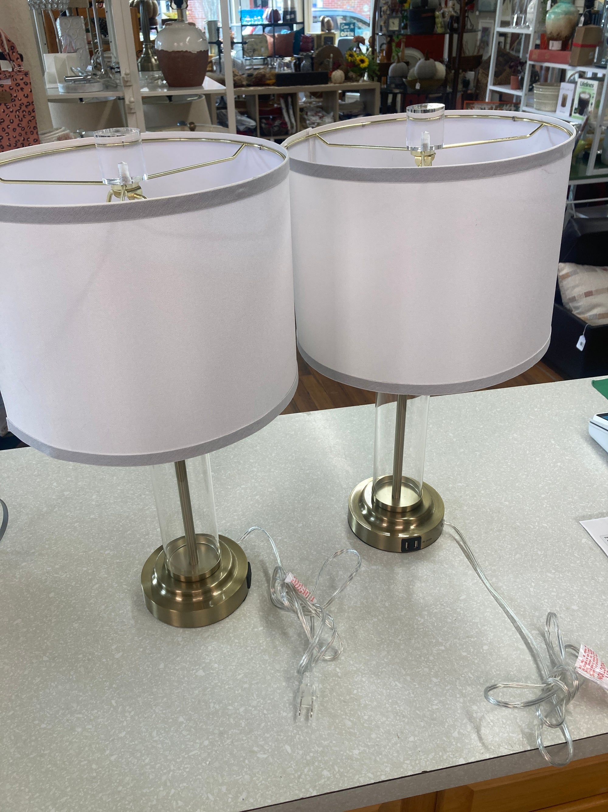 Lamp 3-Way with Off White Shade
