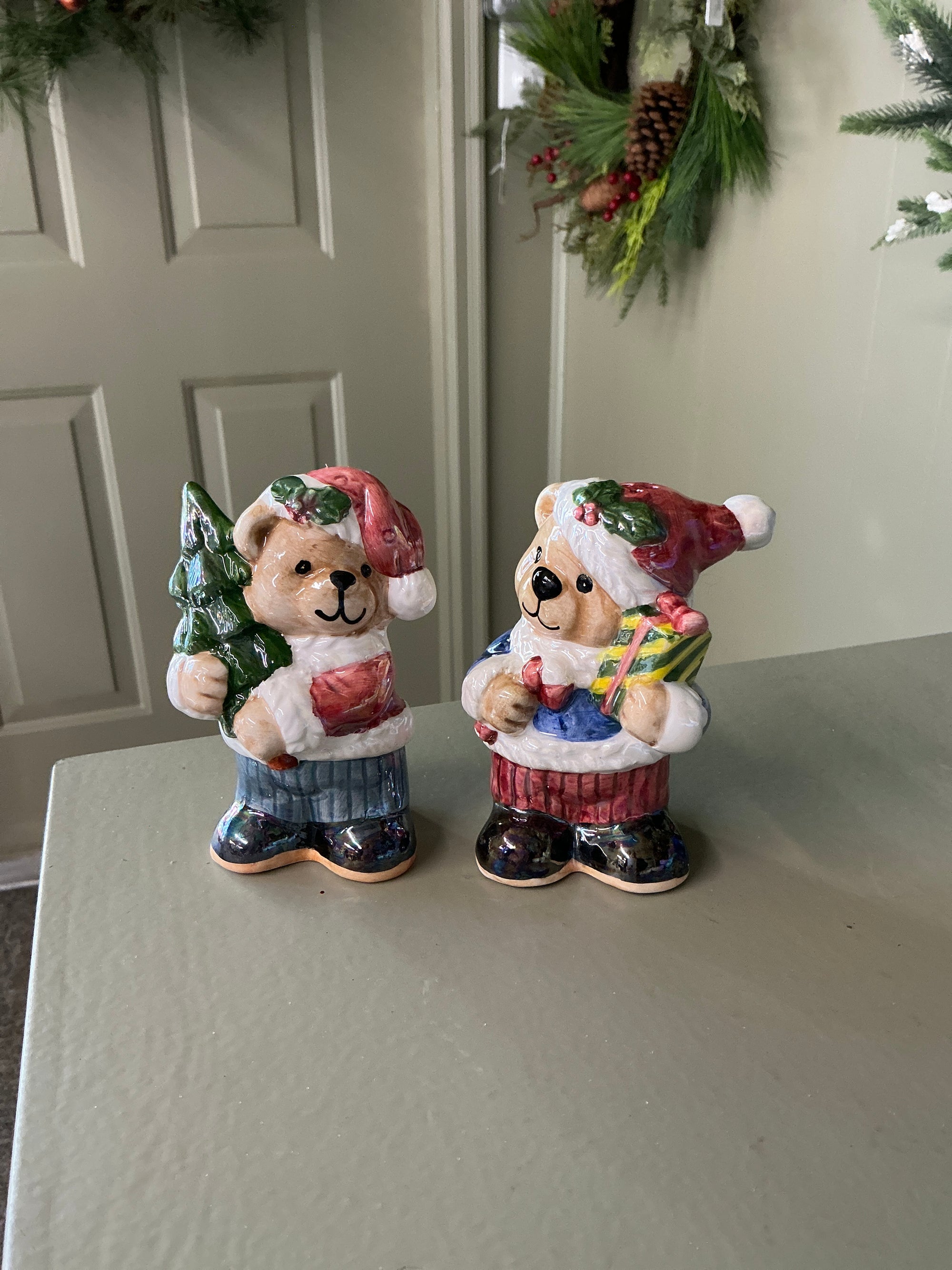 Salt and Pepper Shakers, Set of 2