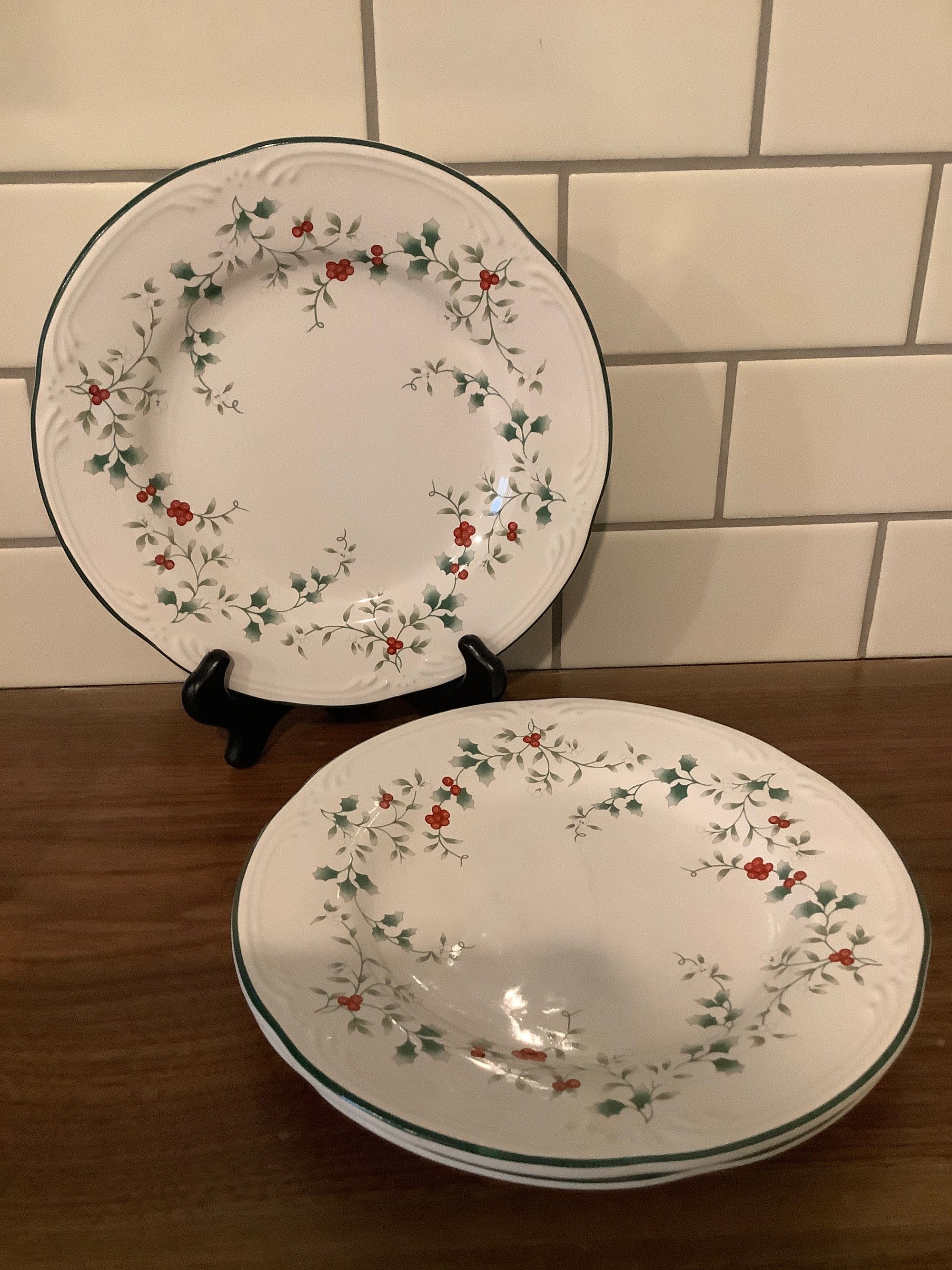 Pfaltzgraff  Plates, 4 pc set