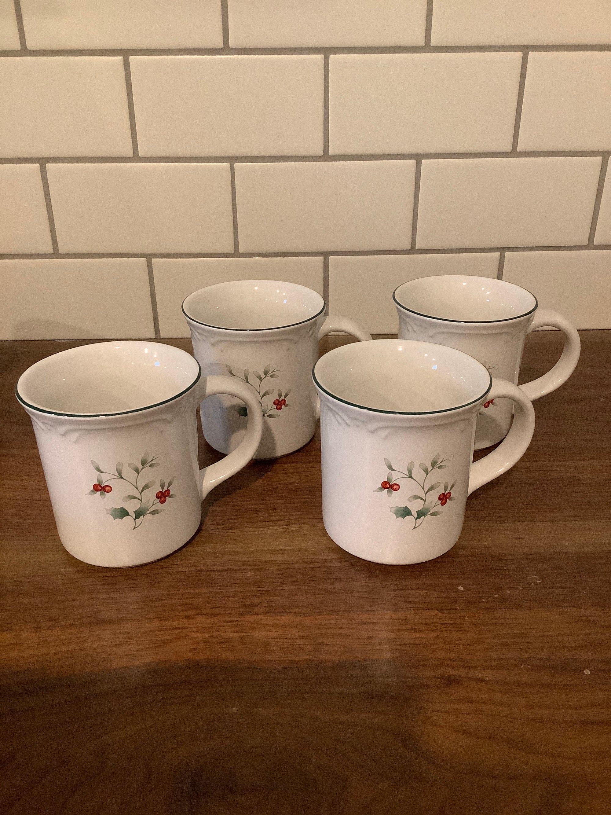 Pfaltzgraff  Mugs, 4 pc set