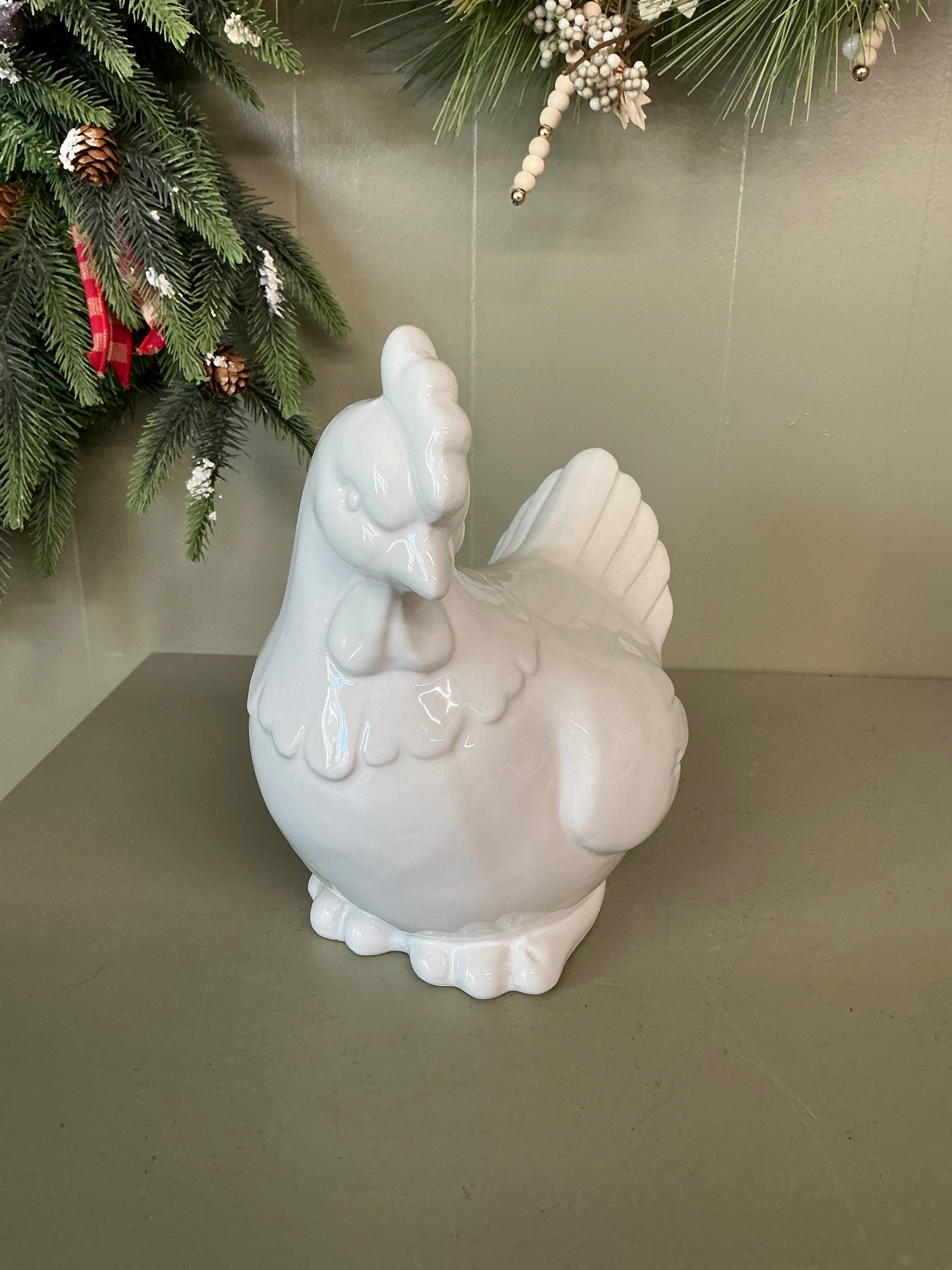 Sitting Ceramic Rooster