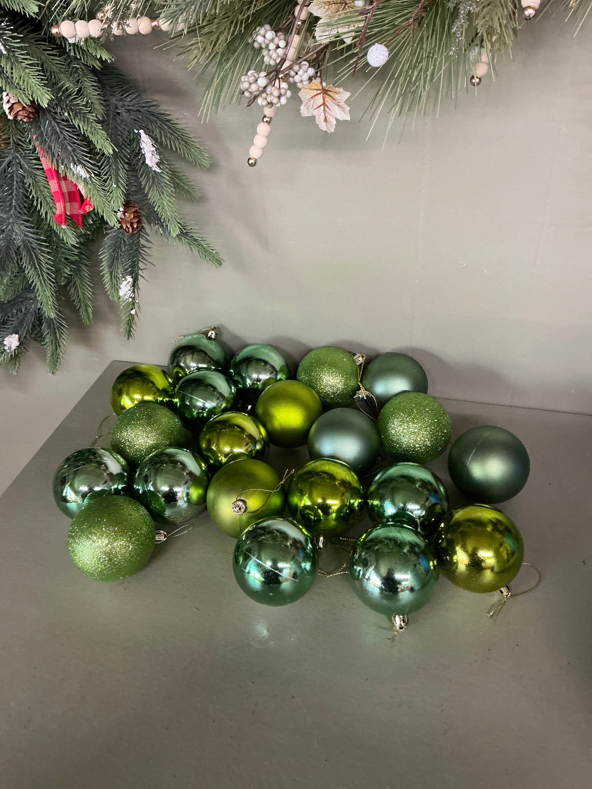 Green  Ornament Set, Set of 21