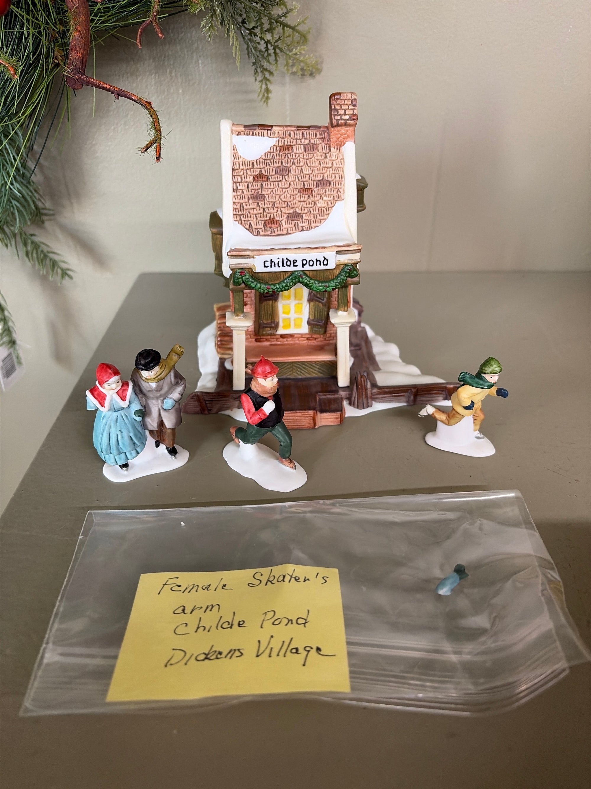 Dept. 56 Childe Pond & Skaters, Set of 4 - As Is - Has Box