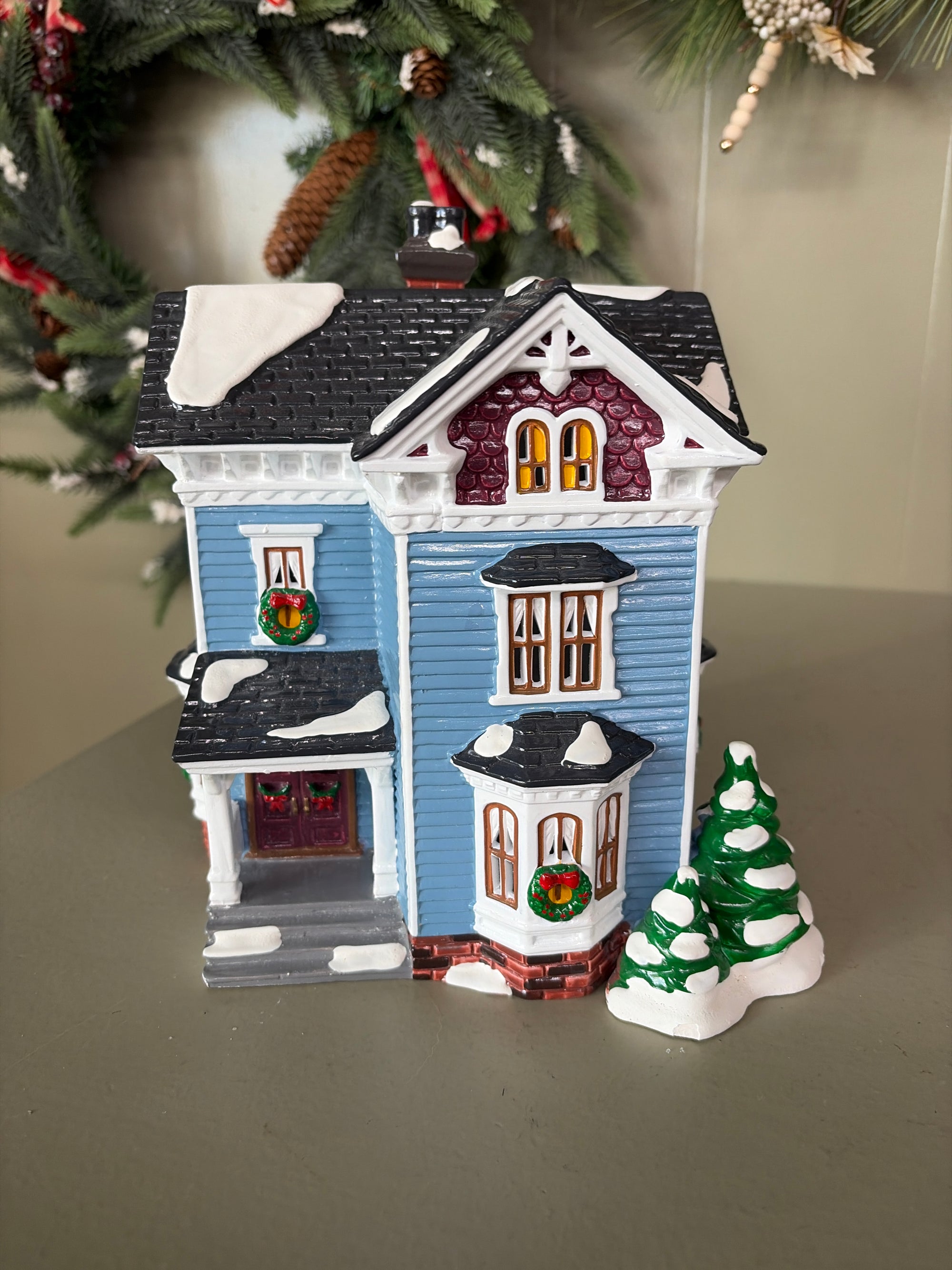 Dept. 56 Glenhaven House, Has Box